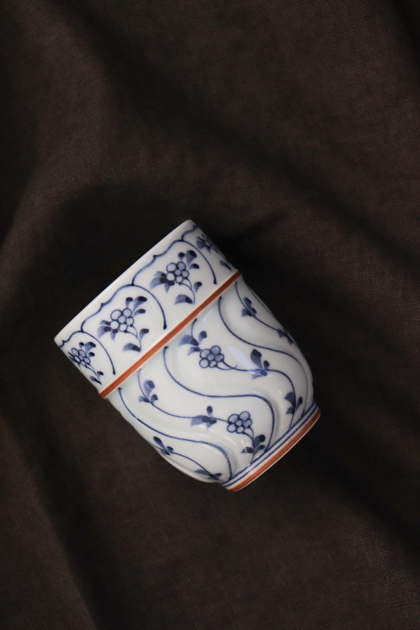 Hasami Porcelain Teacup / Japanese Yunomi Cup / Blue & White Floral Design / Everyday Tea Cup (200ml)