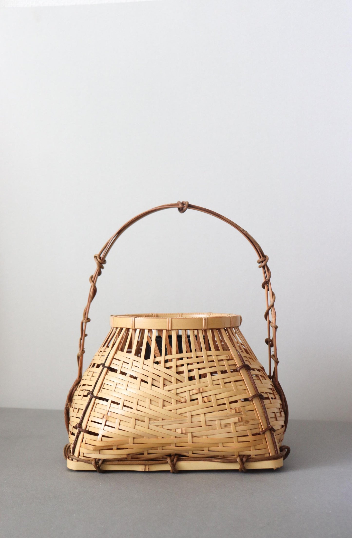 Vintage Japanese Bamboo Flower Basket, Ikebana Basket, Sculptural Woven Bamboo Vase, Traditional Japanese Decor, Wabi Sabi Home