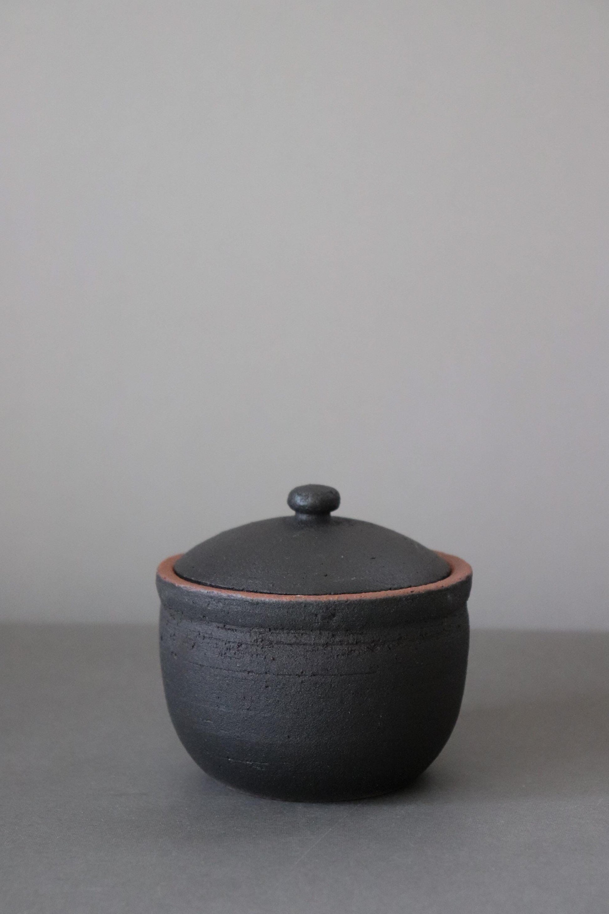 Japanese Shigaraki Salt Jar with Lid – Breathable Ceramic Salt Cellar for Moisture Control – Handmade Pottery Kitchen Storage