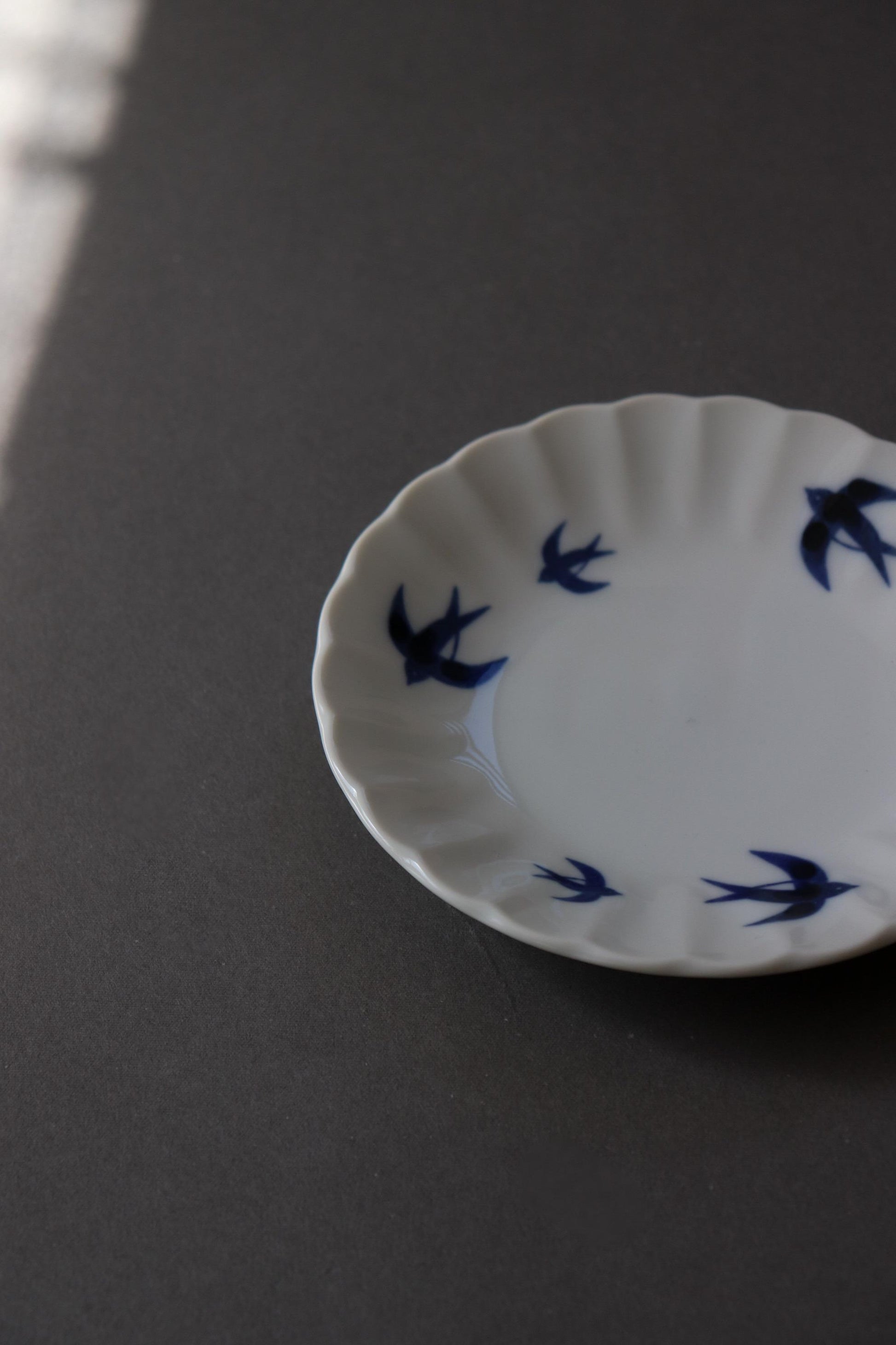Japanese Swallow Plate – Mino Ware 15cm Porcelain Small Plate – Retro Bird Dessert Plate