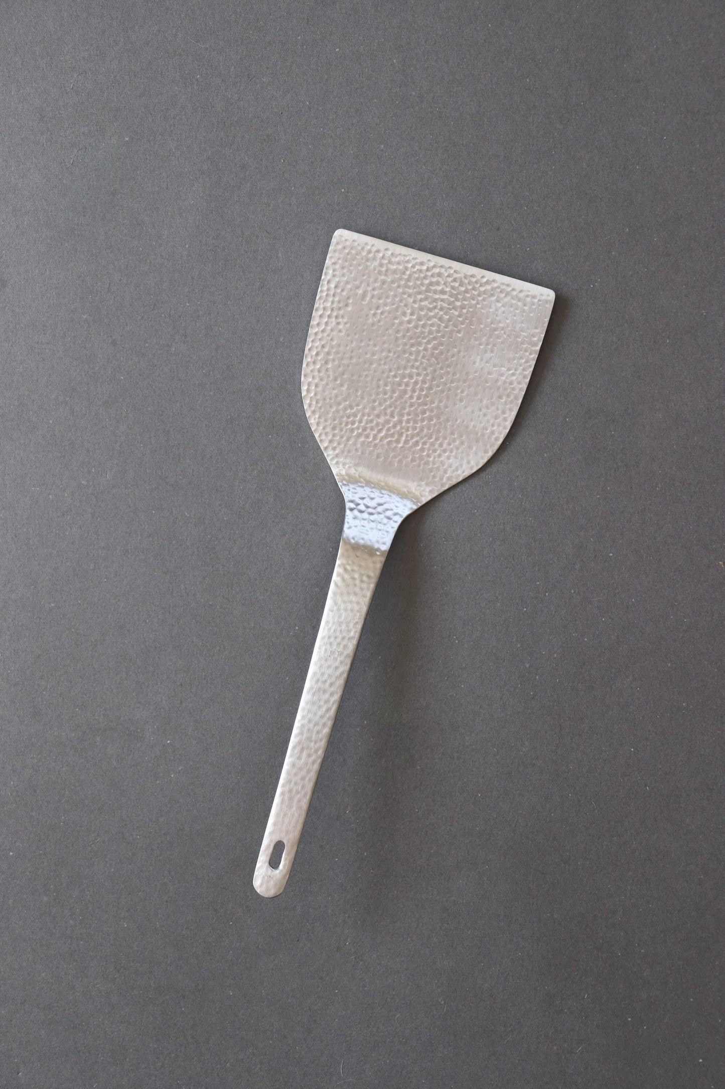 Large Japanese Okonomiyaki Spatula | Hammered Stainless Steel Turner | Tsubame Sanjo Teppanyaki Tool | Made in Japan