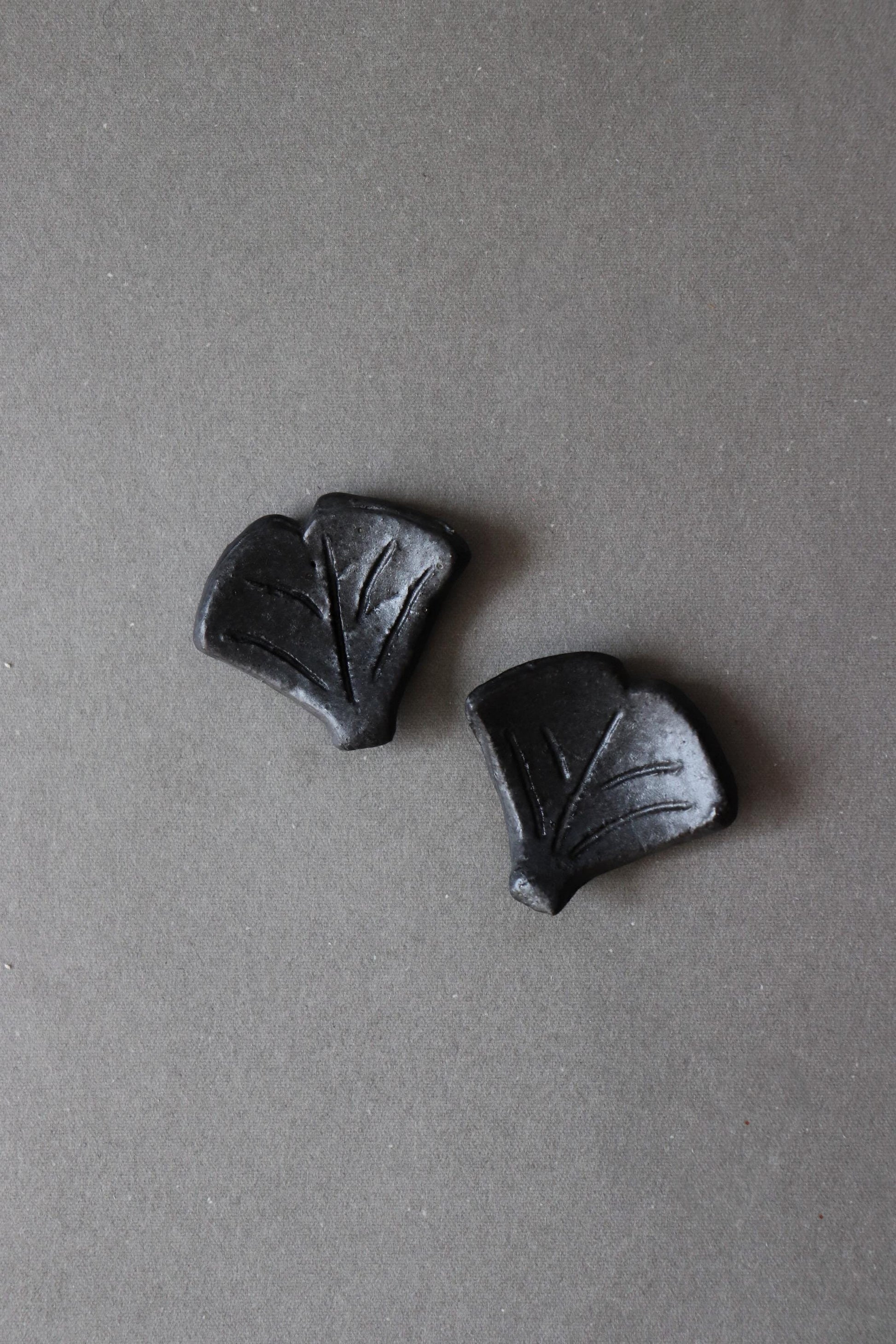 Japanese Ginkgo Chopstick Rest | Handmade Ceramic Hashioki | Black Clay Gingko Leaf Chopstick Holder | Made in Japan