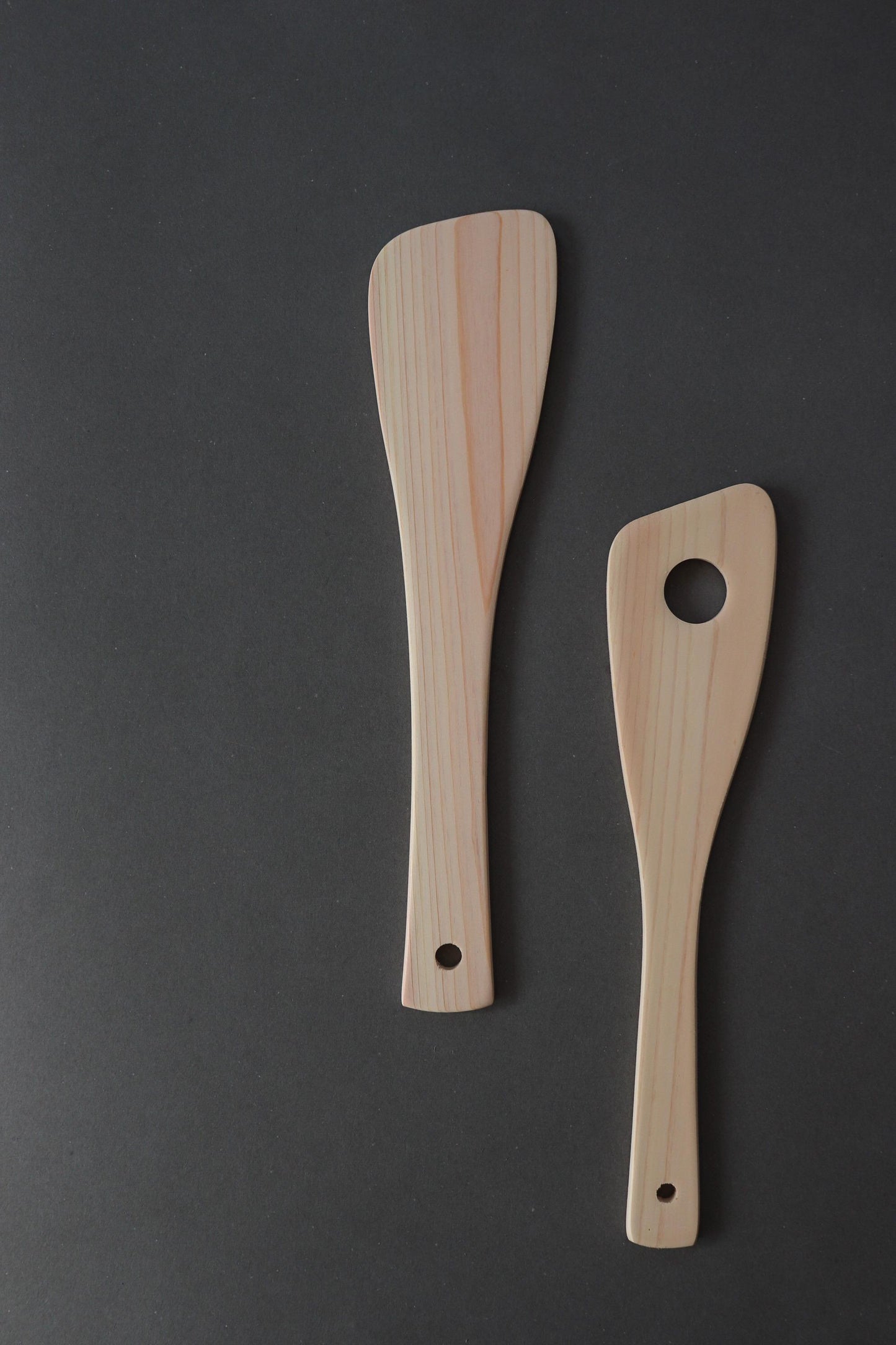 Japanese Hinoki Wood Turner – Handmade Wooden Spatula for Cooking – Minimal Japanese Kitchen Utensil