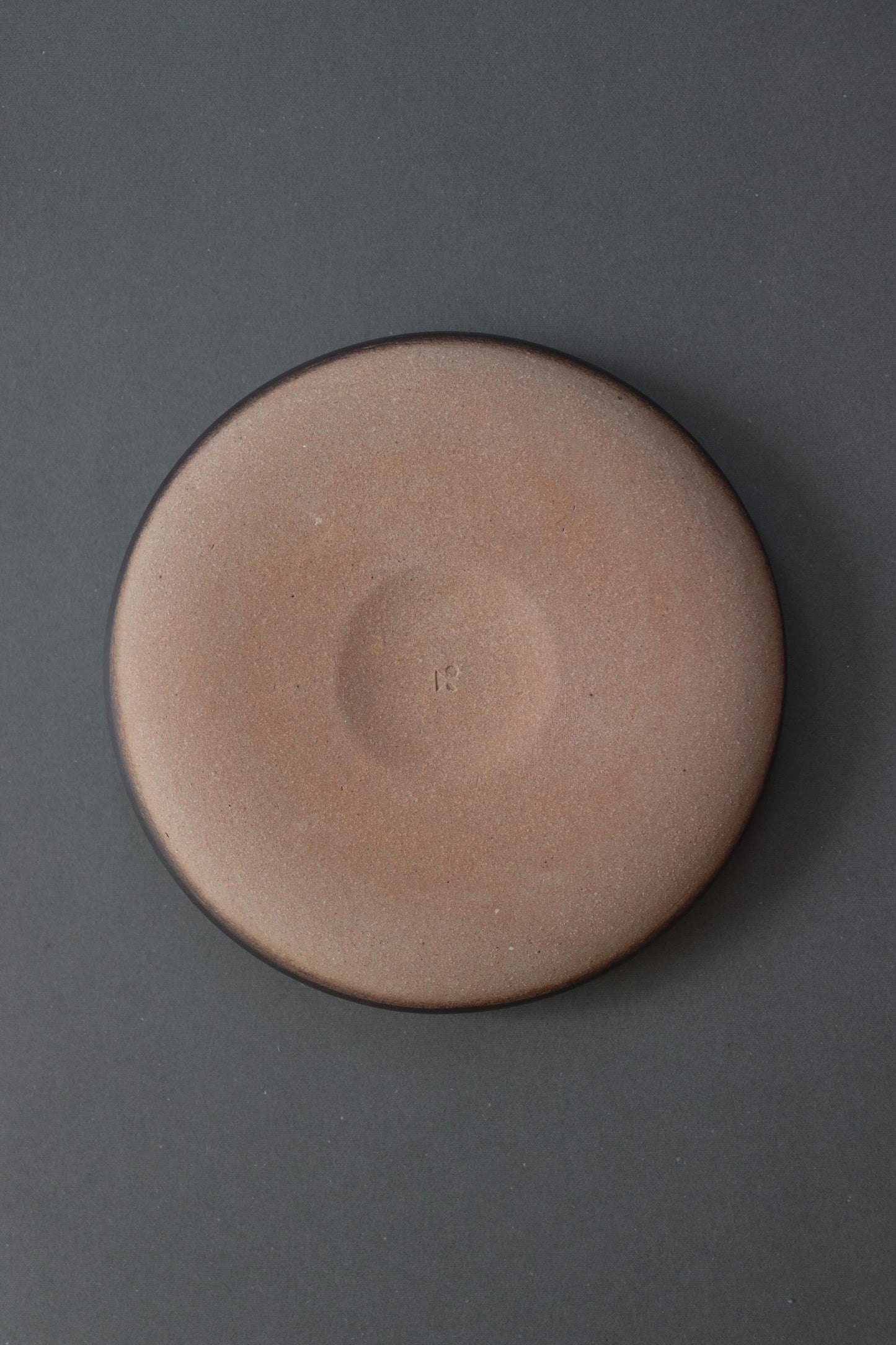 Japanese Ikebana Flower Vessel – Shigaraki Ware Ceramic Suiban Bowl – Minimalist Japanese Flower Arrangement Plate