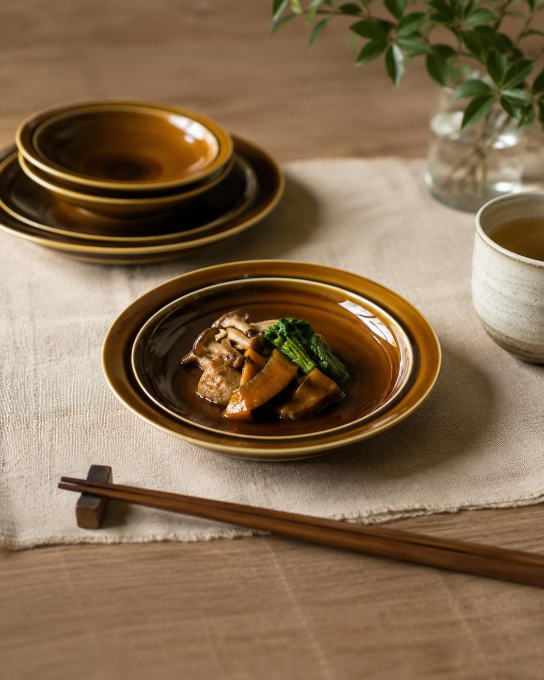Japanese Caramel Bowl 17cm by ODA Pottery – Mino Ware Ceramic Serving Bowl, Modern Japanese Tableware, Microwave & Dishwasher Safe