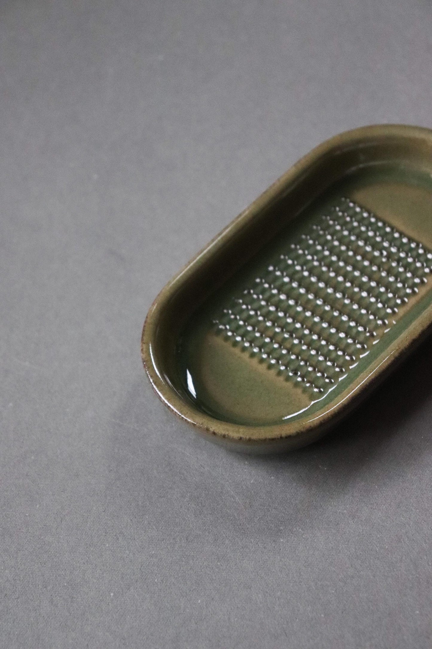 Japanese Ceramic Ginger Grater | Fiber-Reducing Oroshi, Banko Ware, Handmade Kitchen Tool from Japan