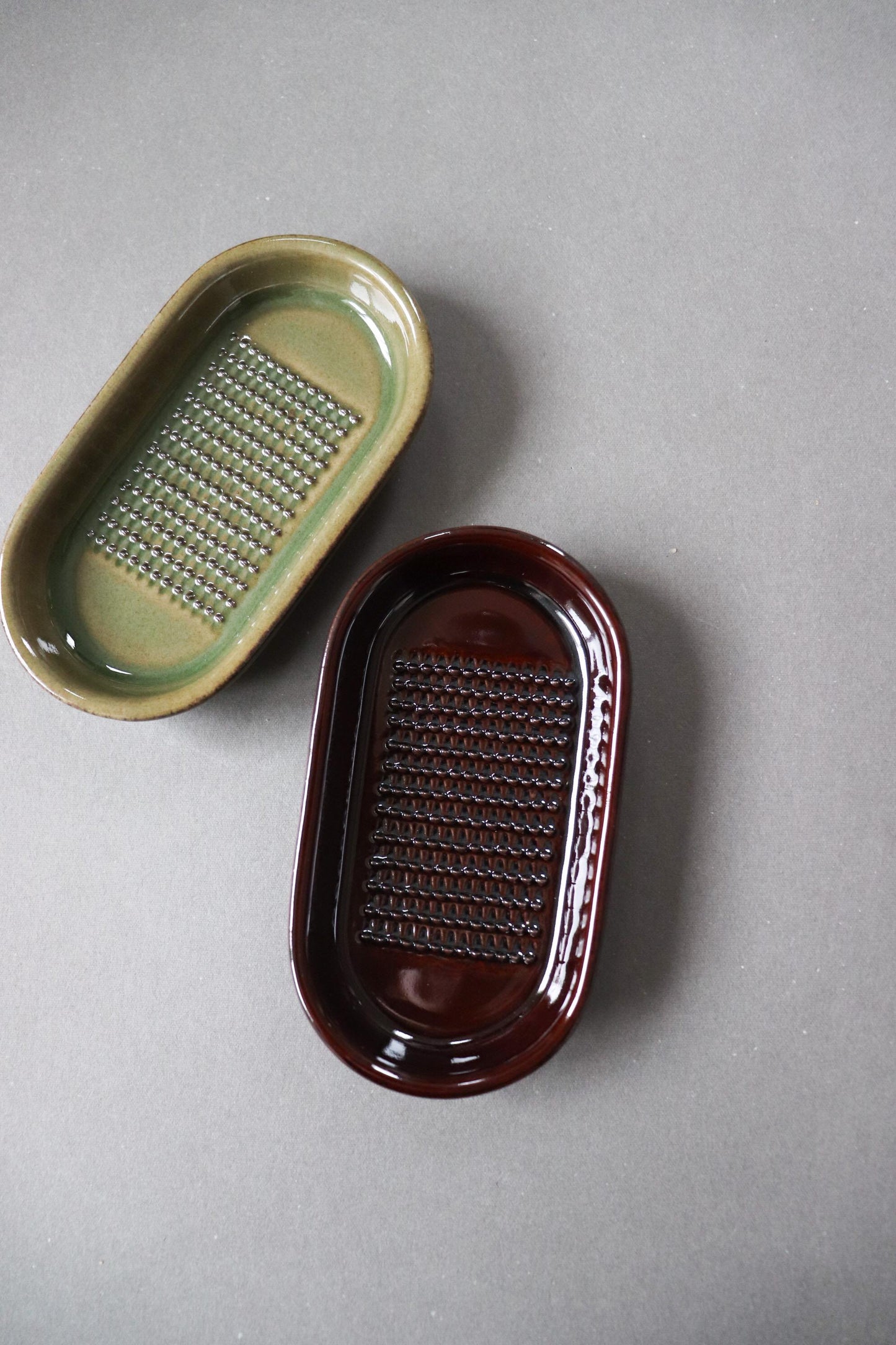 Japanese Ceramic Ginger Grater | Fiber-Reducing Oroshi, Banko Ware, Handmade Kitchen Tool from Japan