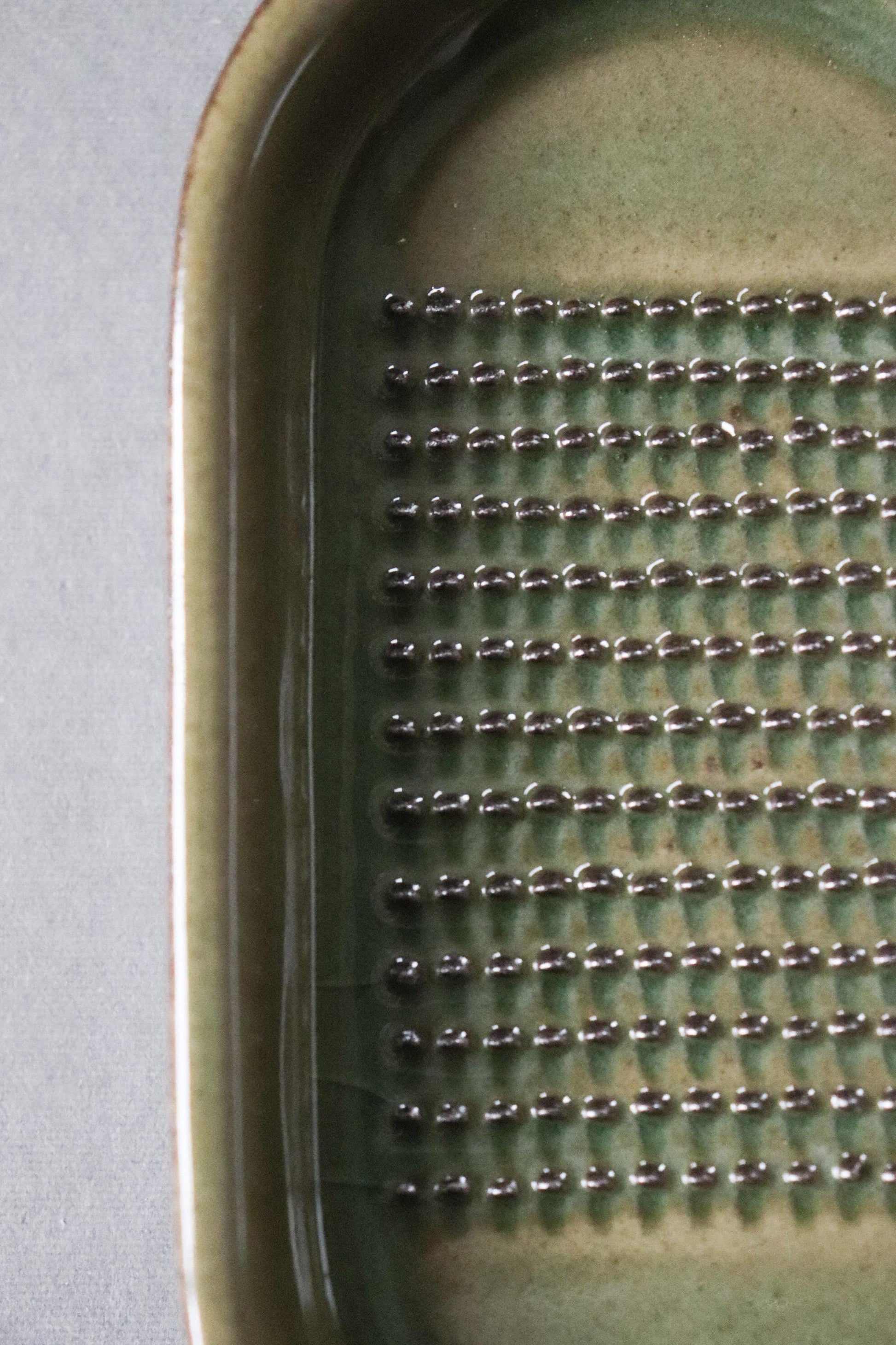 Japanese Ceramic Ginger Grater | Fiber-Reducing Oroshi, Banko Ware, Handmade Kitchen Tool from Japan