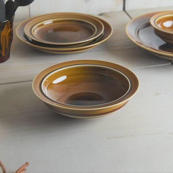 Japanese Caramel Bowl 17cm by ODA Pottery – Mino Ware Ceramic Serving Bowl, Modern Japanese Tableware, Microwave & Dishwasher Safe