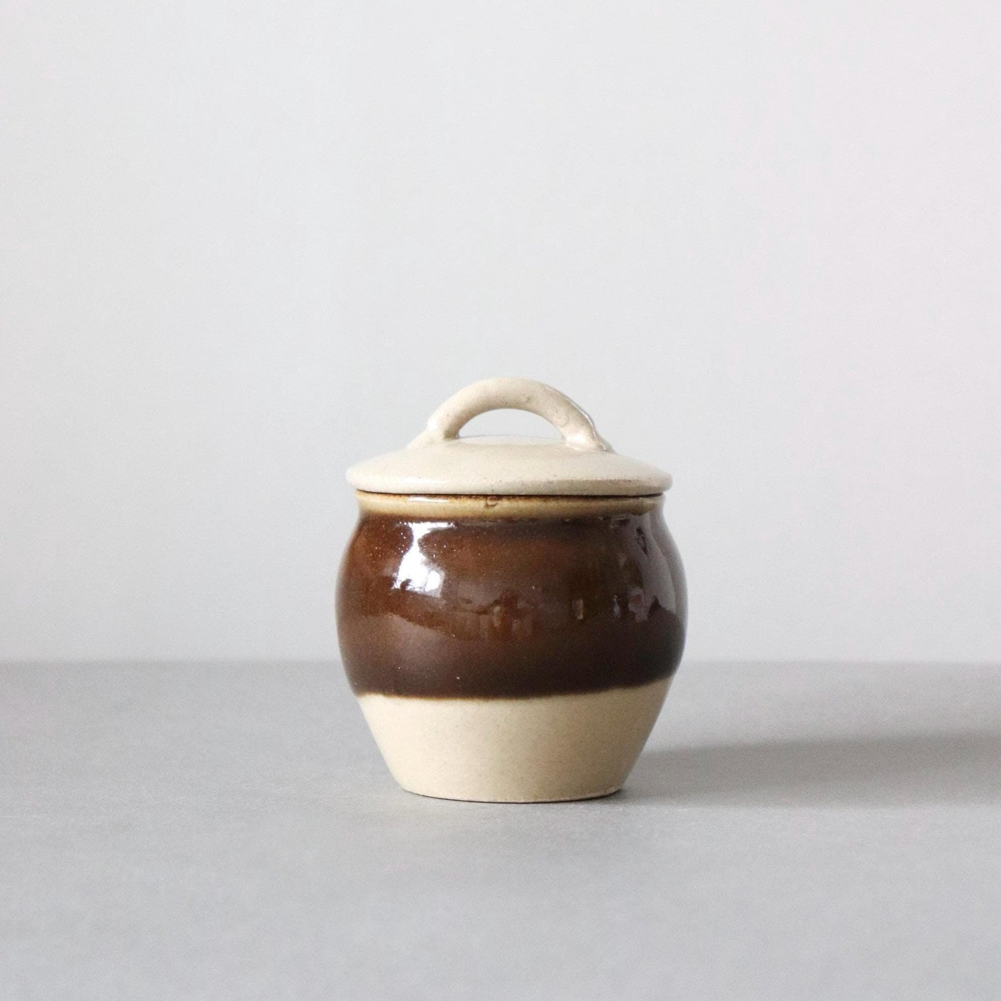 Handmade Mashiko Ware Mini Ceramic Jar with Lid, Japanese Stoneware Salt Cellar, Sugar Jar, Small Pickle Pot, Condiment Container