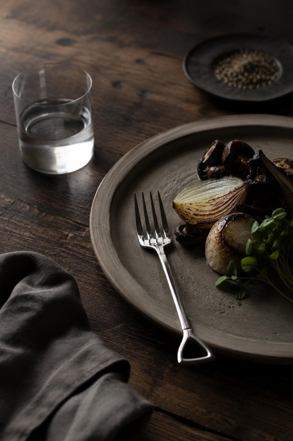Japanese Tsubame-Sanjo Shovel Fork | Stainless Steel Dinner Fork | Unique Garden Shovel Cutlery | Made in Japan Tableware