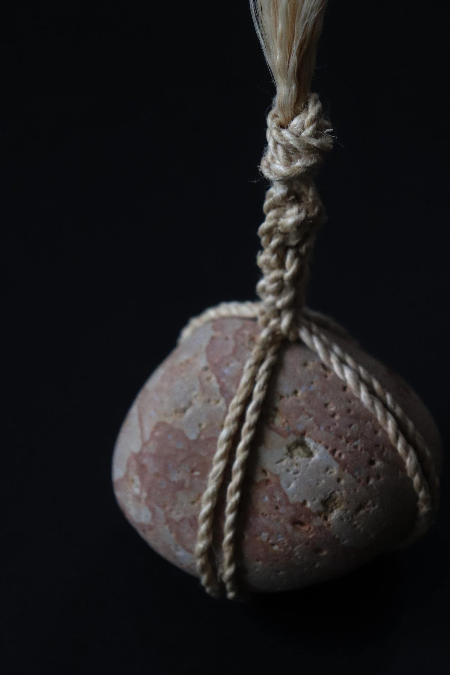 Japanese Sekimori Ishi Boundary Stone, Niigata River Stone with Sacred Hemp (Seima), Traditional Tea Garden Object