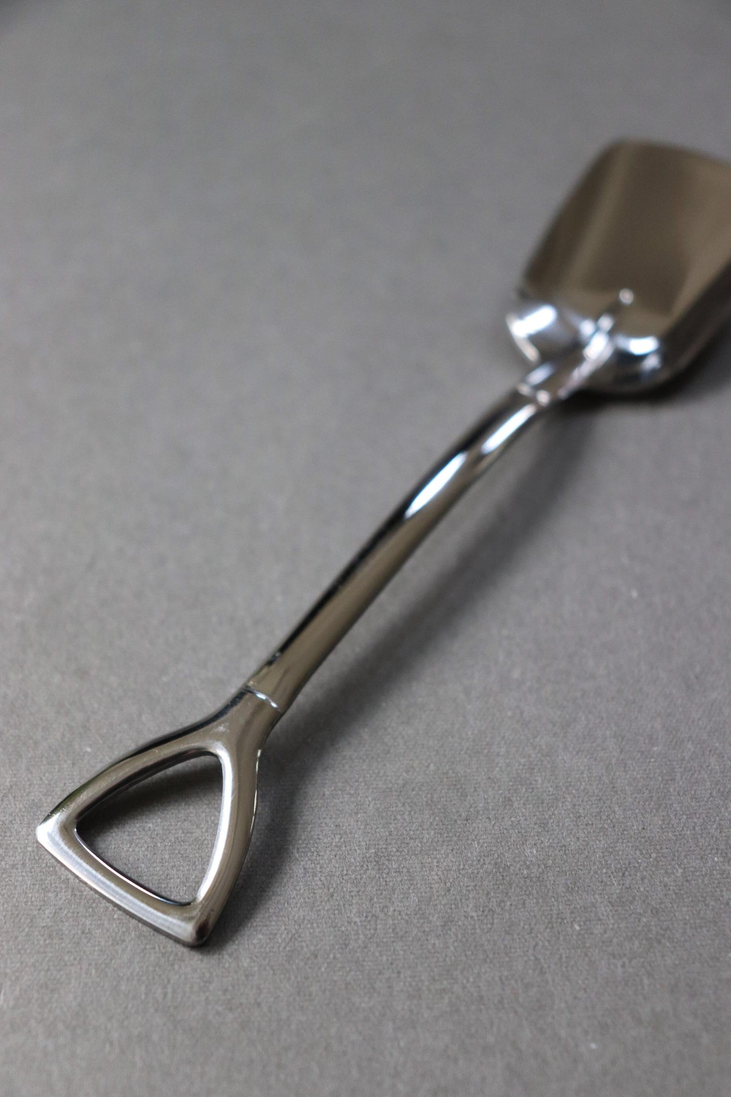 Japanese Tsubame-Sanjo Shovel Spoon | Stainless Steel Square Scoop Spoon | Unique Serving Spoon | Made in Japan Cutlery