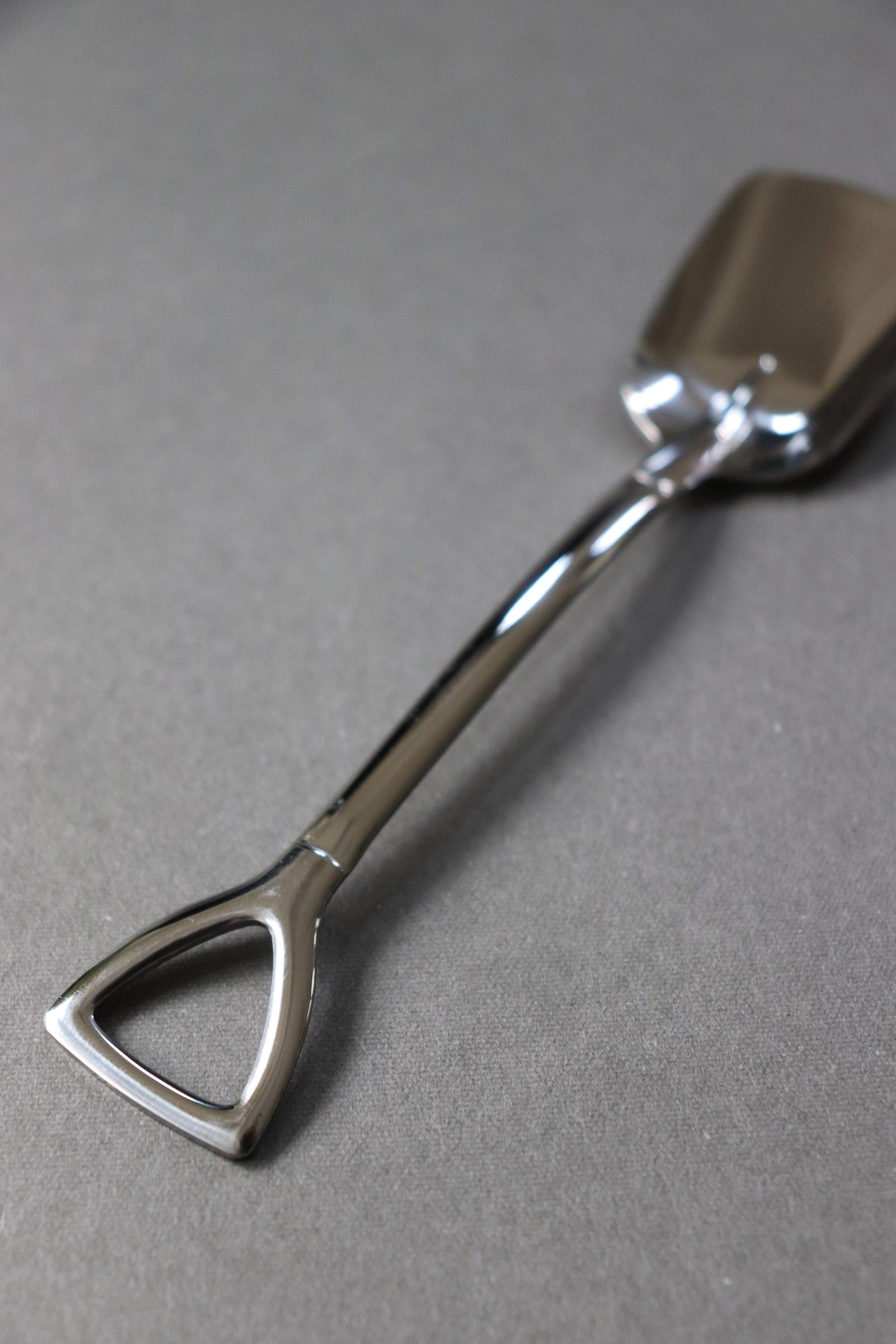 Japanese Tsubame-Sanjo Shovel Spoon | Stainless Steel Square Scoop Spoon | Unique Serving Spoon | Made in Japan Cutlery