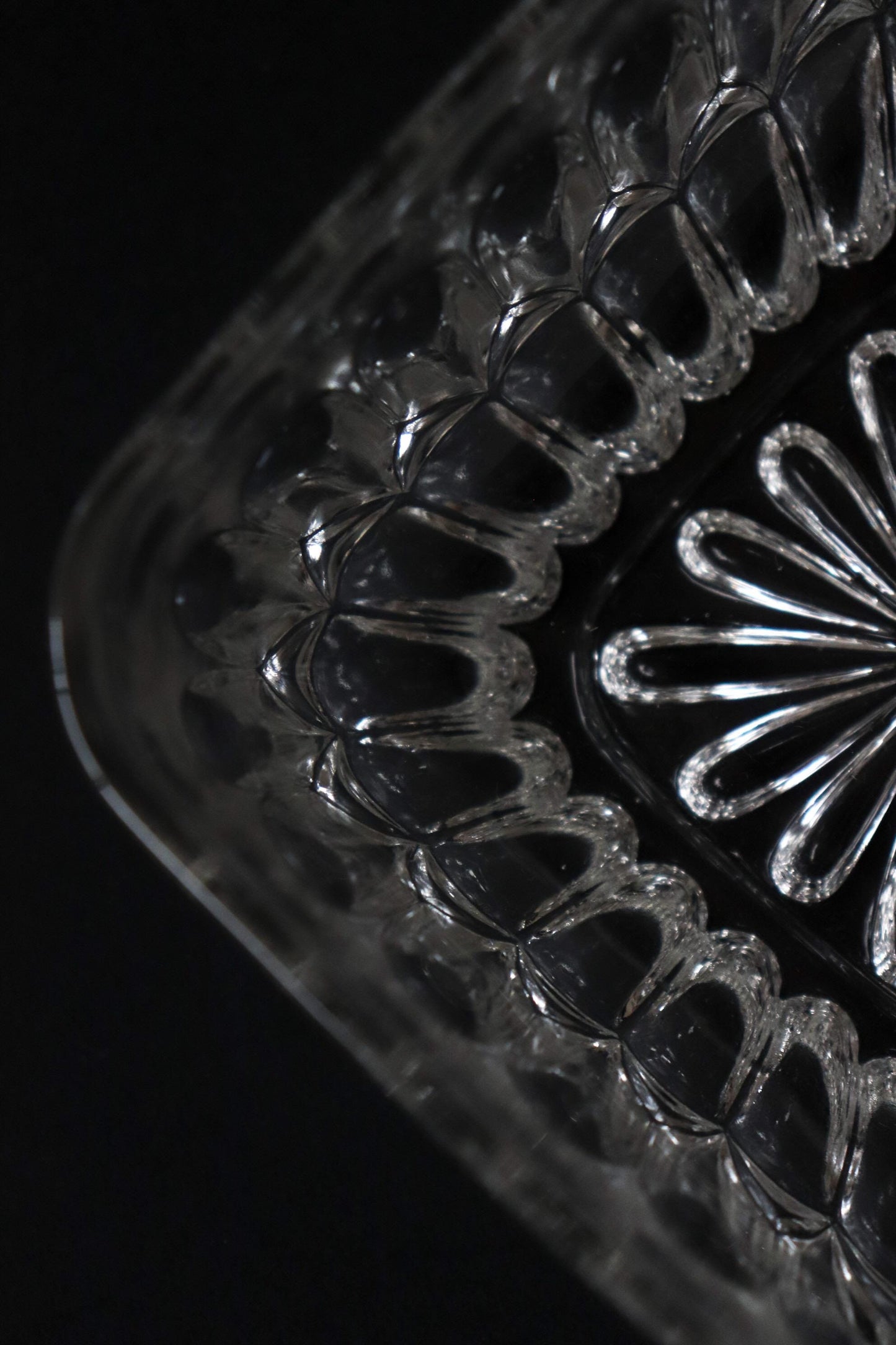 Vintage Glass Collection No.007 – Japanese Vintage Crystal Glass Bowl, Sculptural Glass Object, Square Glass Vessel, Decorative Glass Bowl