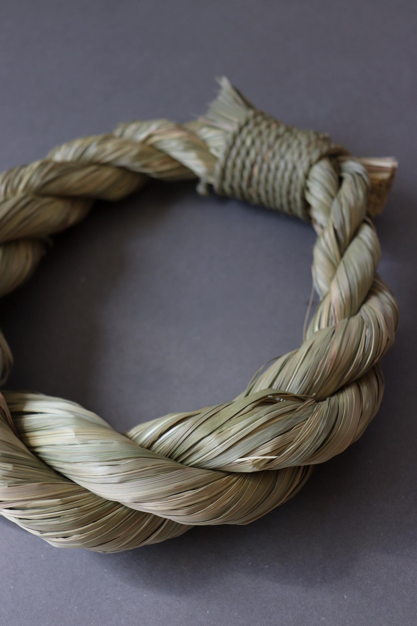 Large Japanese Shimenawa Wreath, Igusa Rope Decor, Minimal Natural Wall Hanging, Wabi Sabi Decor, Handmade Japanese Sacred Object