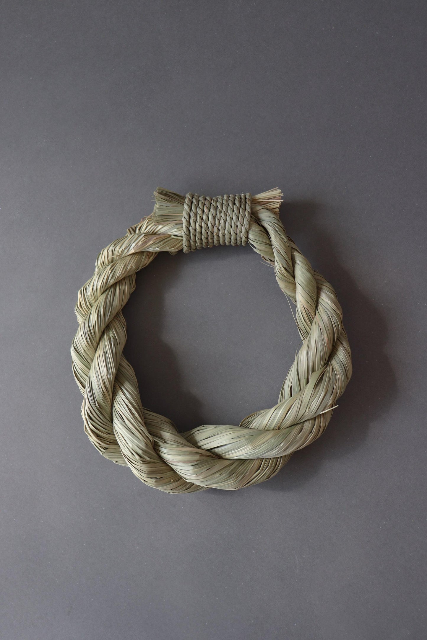 Large Japanese Shimenawa Wreath, Igusa Rope Decor, Minimal Natural Wall Hanging, Wabi Sabi Decor, Handmade Japanese Sacred Object