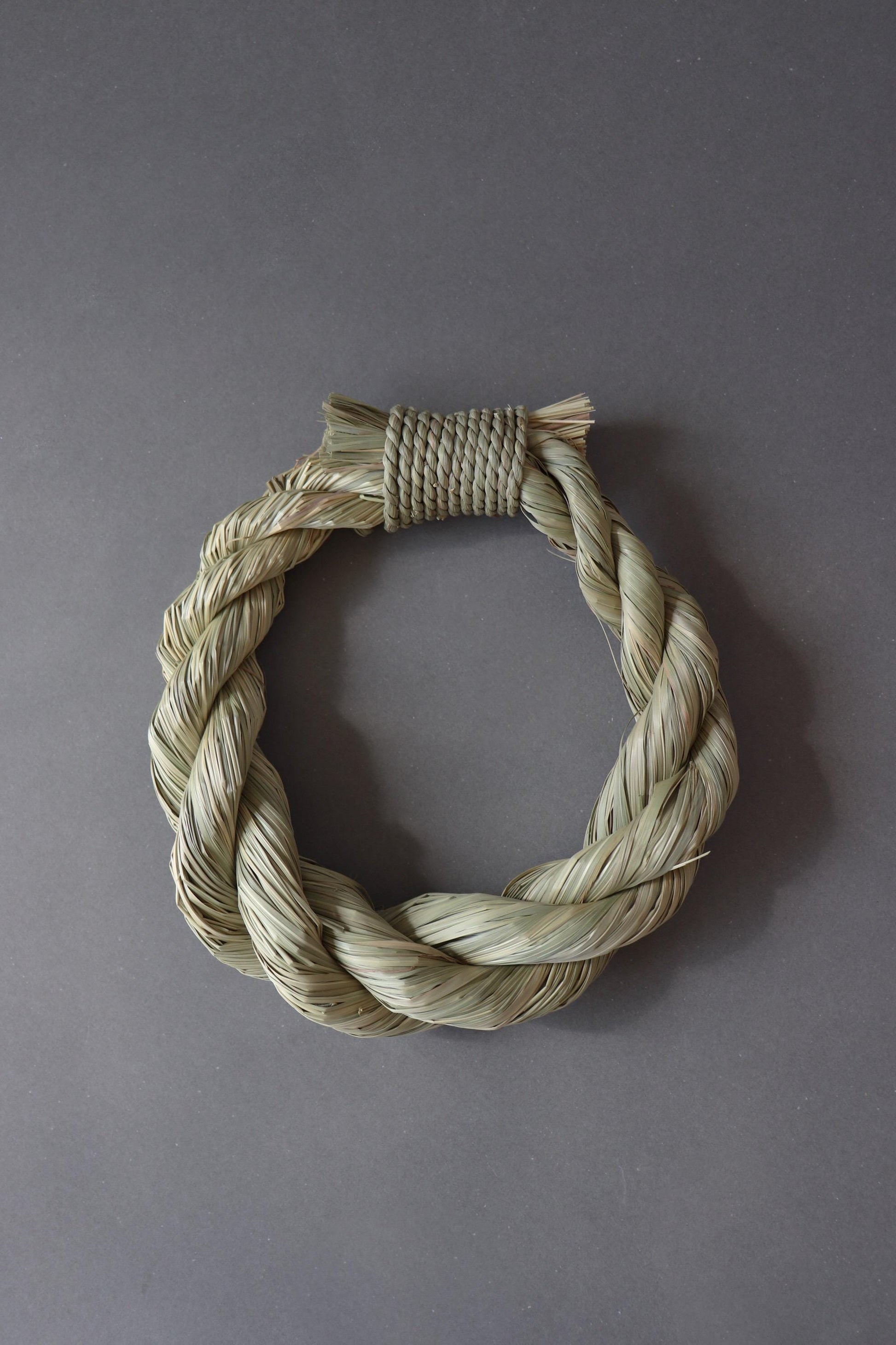 Large Japanese Shimenawa Wreath, Igusa Rope Decor, Minimal Natural Wall Hanging, Wabi Sabi Decor, Handmade Japanese Sacred Object