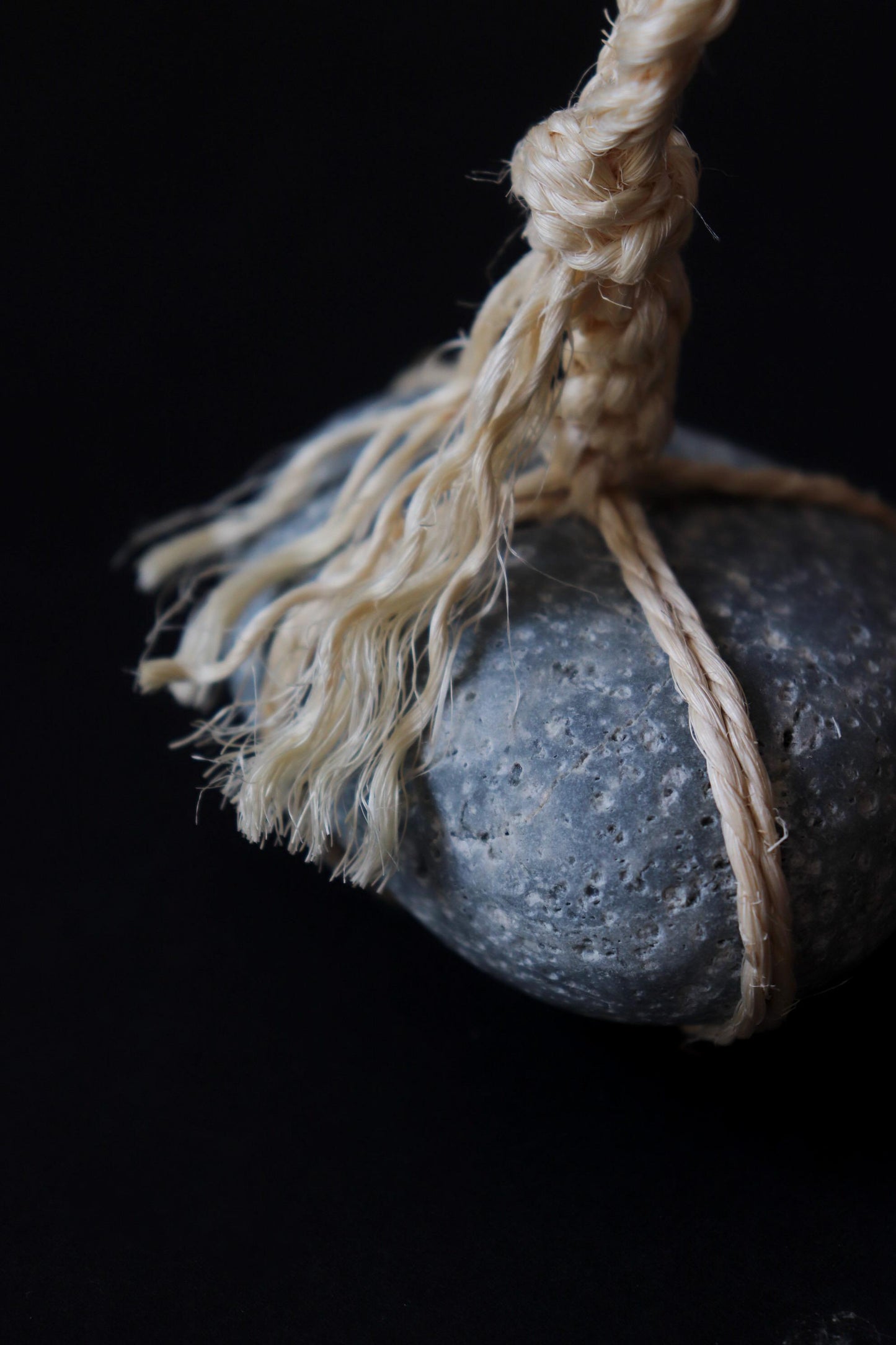 Japanese Sekimori Stone with Sisal Rope | Niigata Natural Stone Garden Marker | Wabi Sabi Entryway Decor