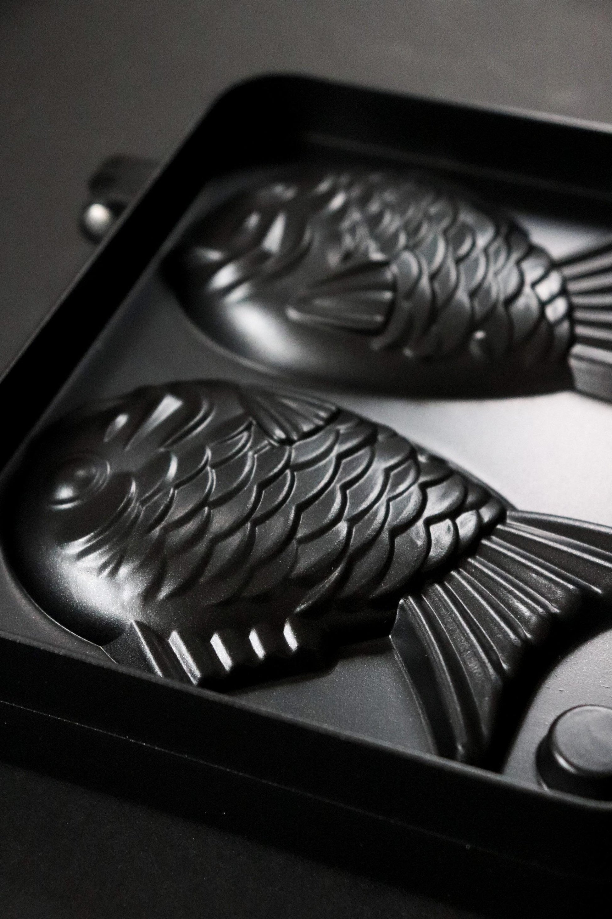 Japanese Taiyaki Pan for Gas Stove, Double Fish-Shaped Cake Maker, Nonstick Aluminum Mold, Japanese Street Food Cooking Tool