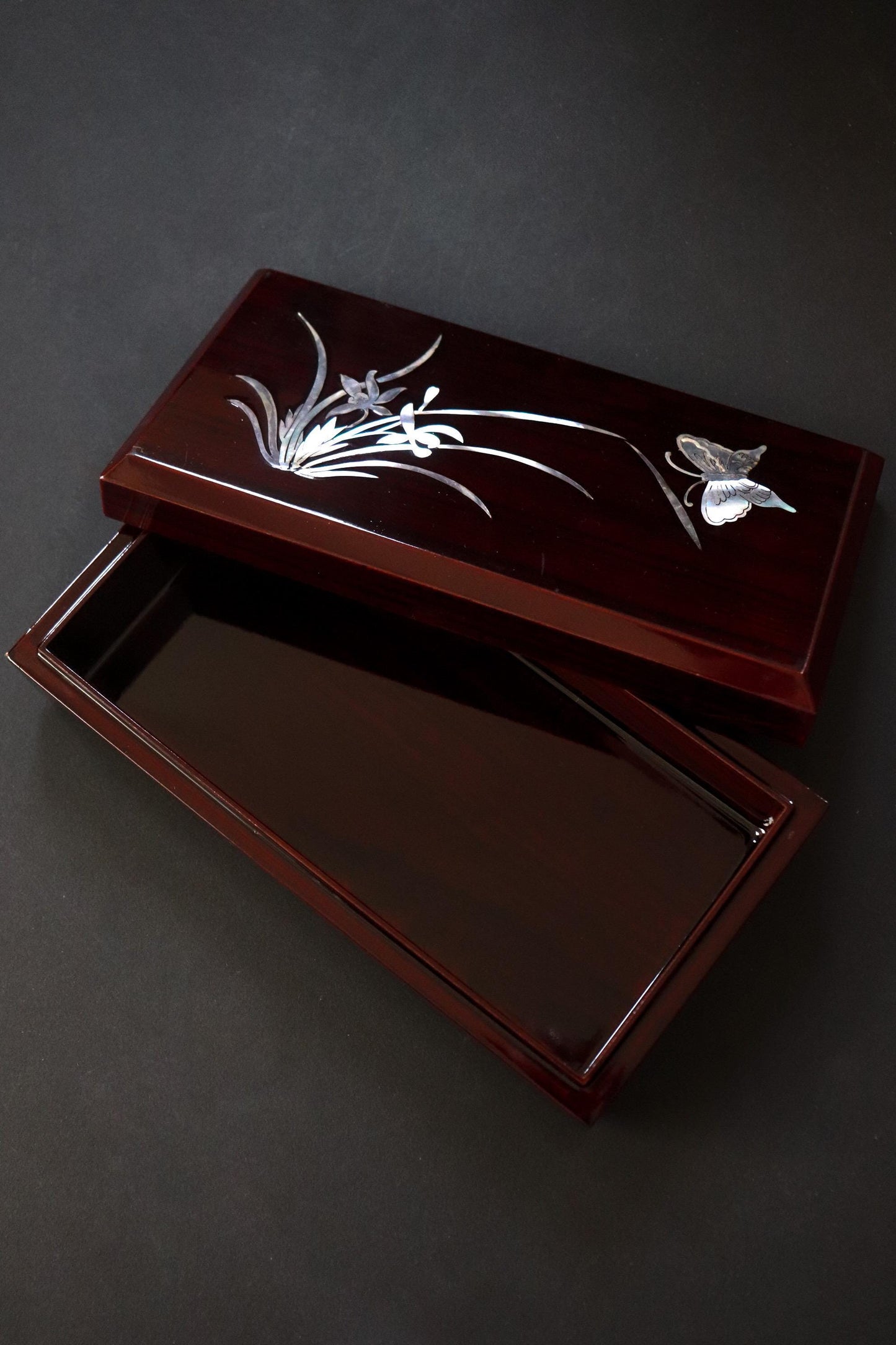 Vintage Raden Lacquer Keepsake Box – Mother of Pearl Storage Box, Large Jewelry Box, Decorative Lacquer Box, Vintage Collectible