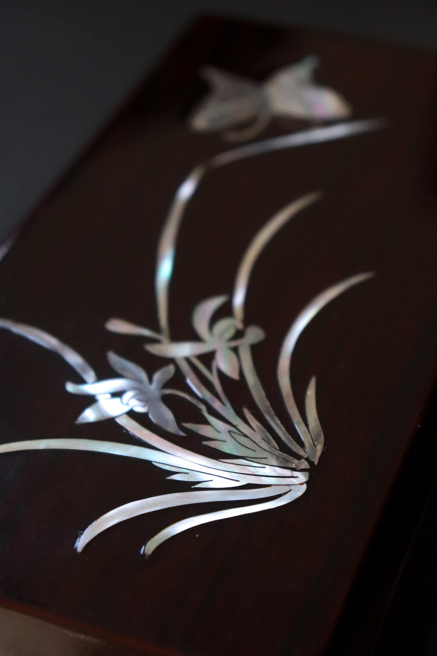 Vintage Raden Lacquer Keepsake Box – Mother of Pearl Storage Box, Large Jewelry Box, Decorative Lacquer Box, Vintage Collectible