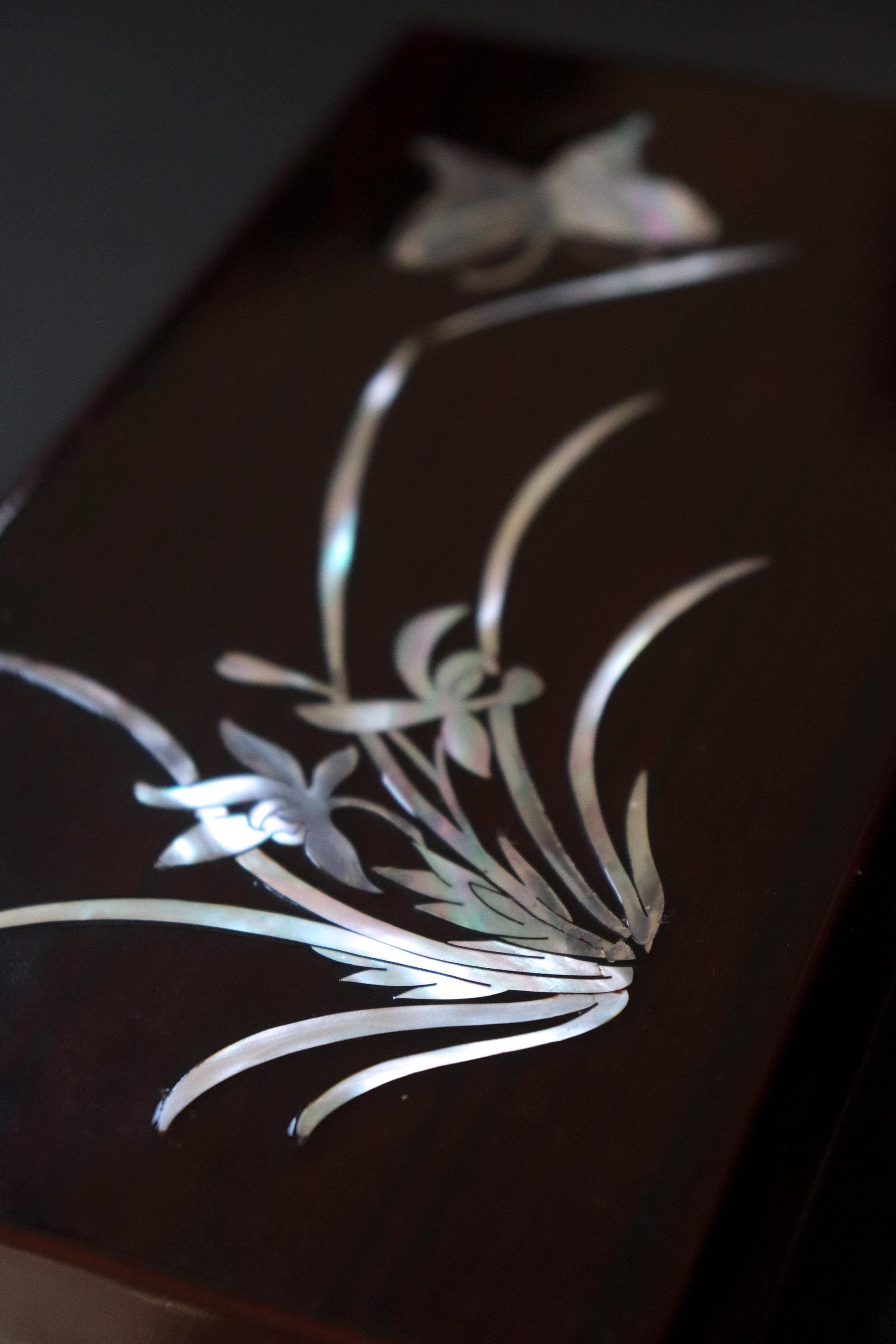 Vintage Raden Lacquer Keepsake Box – Mother of Pearl Storage Box, Large Jewelry Box, Decorative Lacquer Box, Vintage Collectible
