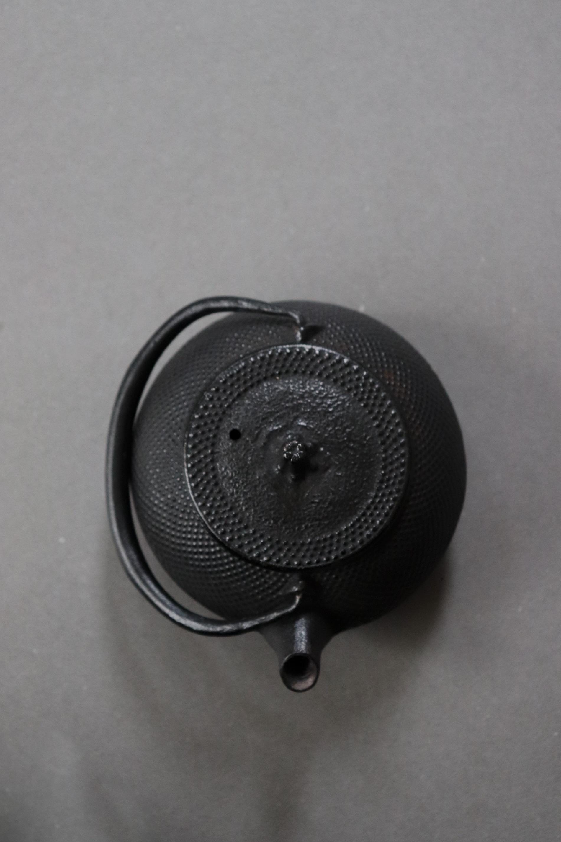 Vintage Nambu Tekki Cast Iron Teapot with Tea Infuser, Japanese Iron Teapot, Sangendo, Unused Vintage Tea Pot, Wabi Sabi Decor