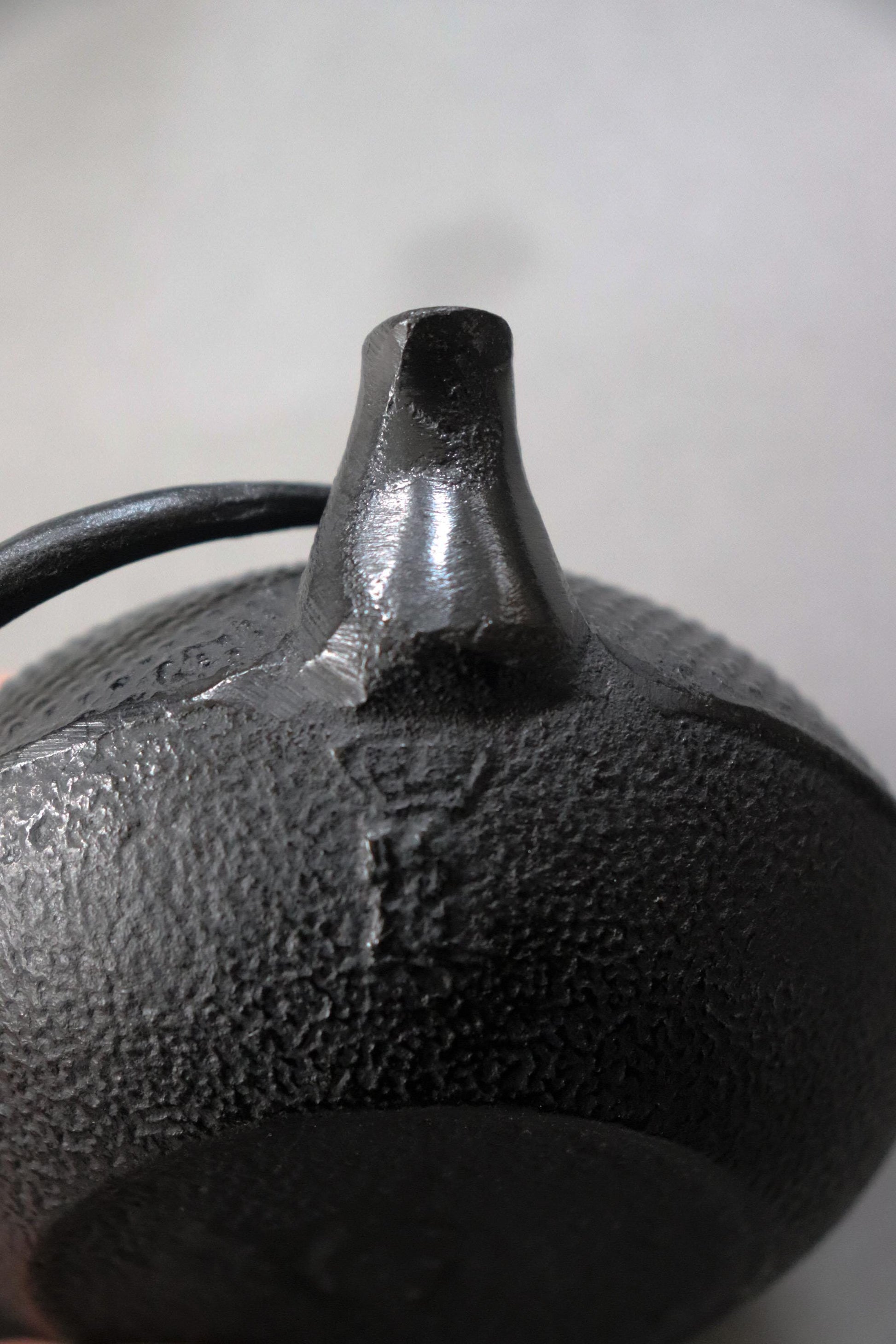 Vintage Nambu Tekki Cast Iron Teapot with Tea Infuser, Japanese Iron Teapot, Sangendo, Unused Vintage Tea Pot, Wabi Sabi Decor
