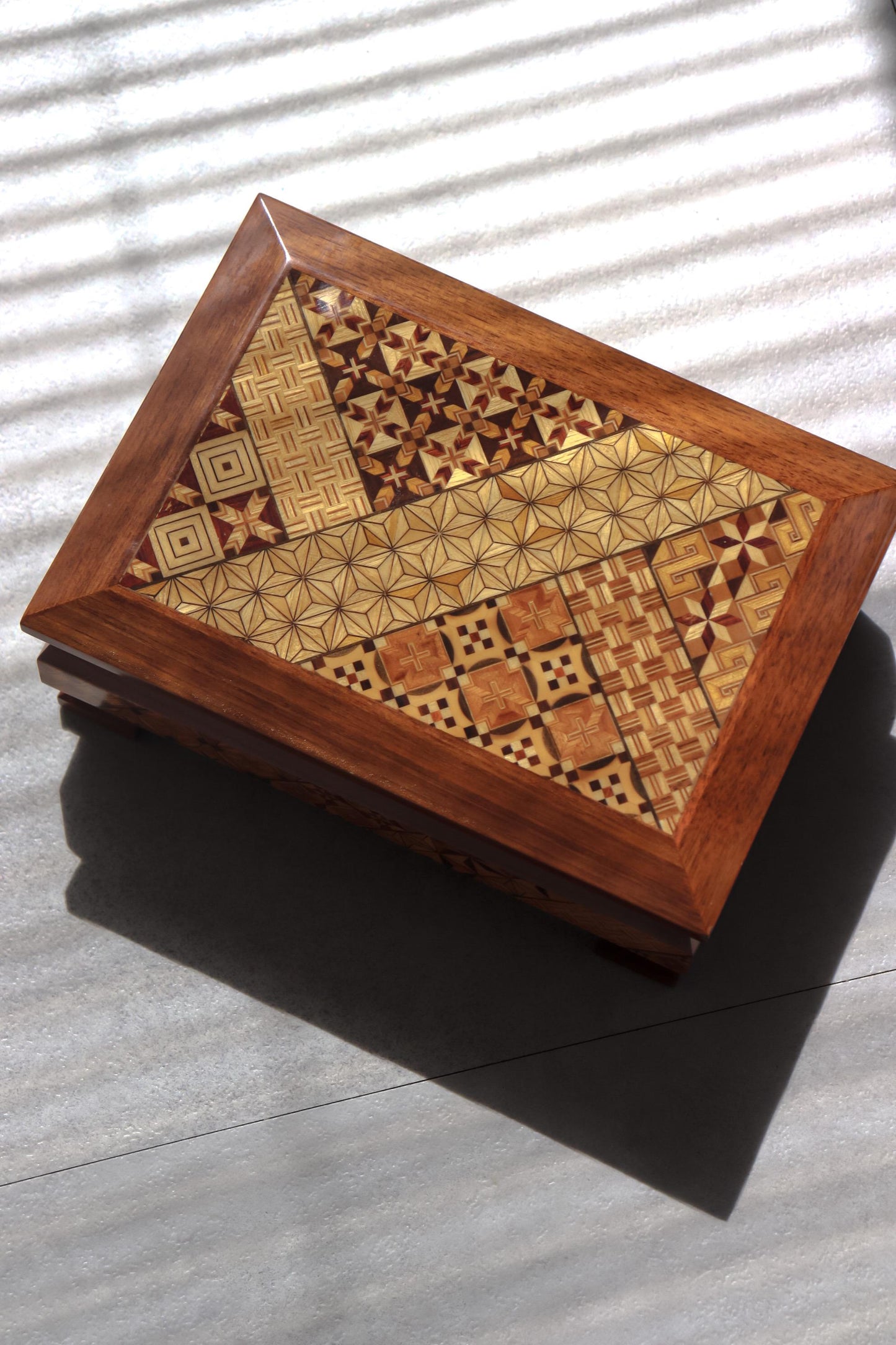 Vintage Hakone Yosegi Jewelry Box with Mirror – Japanese Wooden Keepsake Box, Traditional Marquetry, Made in Japan