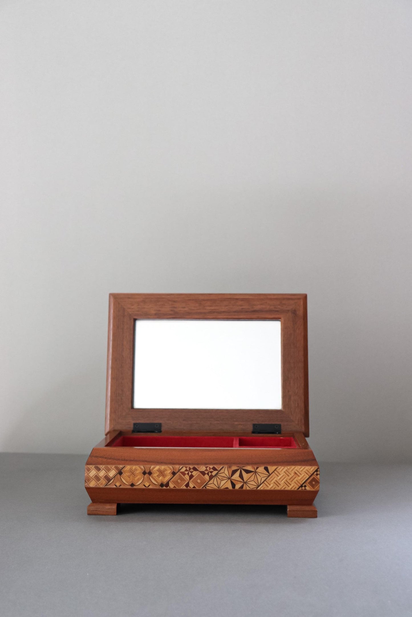 Vintage Hakone Yosegi Jewelry Box with Mirror – Japanese Wooden Keepsake Box, Traditional Marquetry, Made in Japan