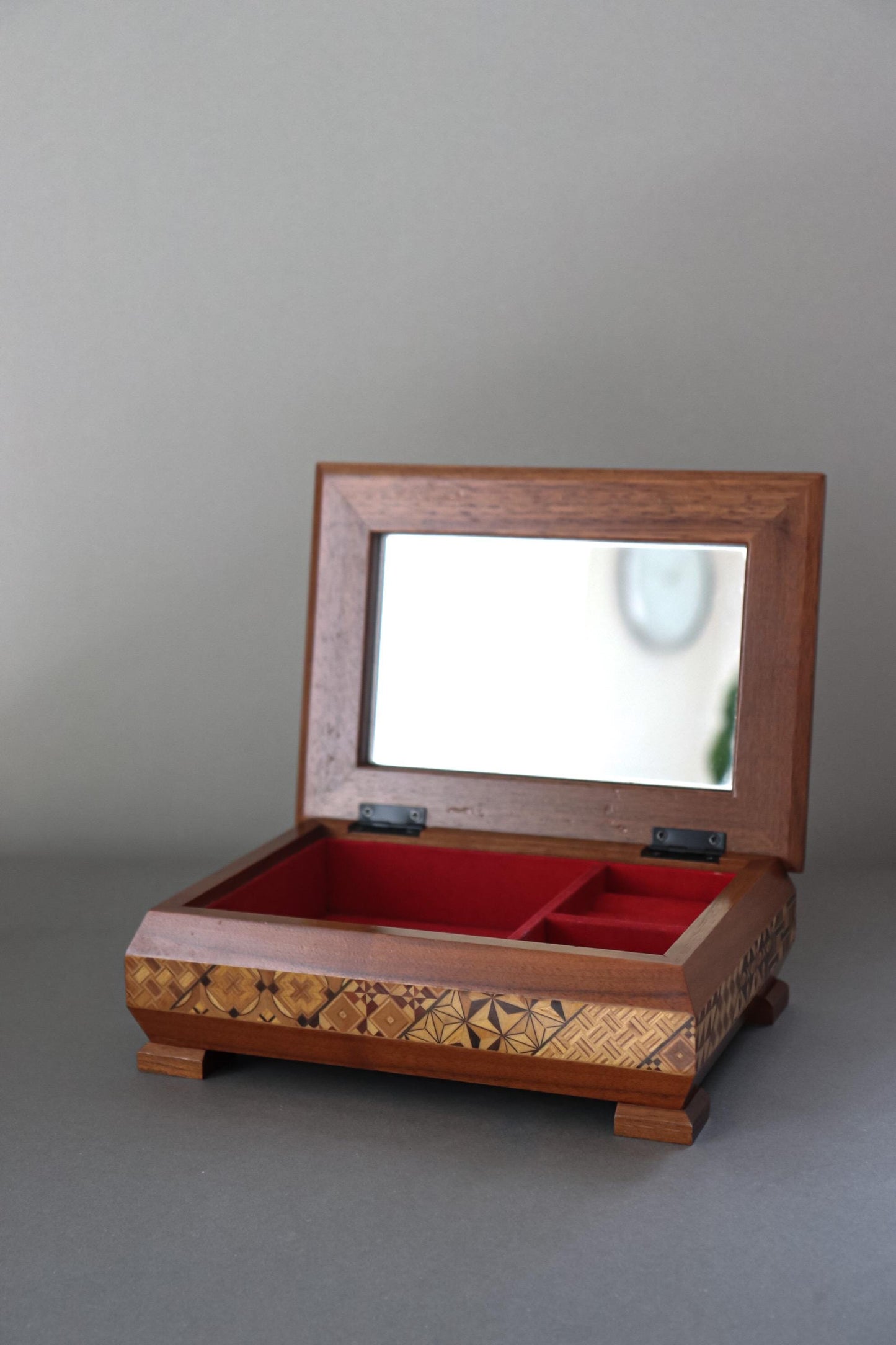 Vintage Hakone Yosegi Jewelry Box with Mirror – Japanese Wooden Keepsake Box, Traditional Marquetry, Made in Japan