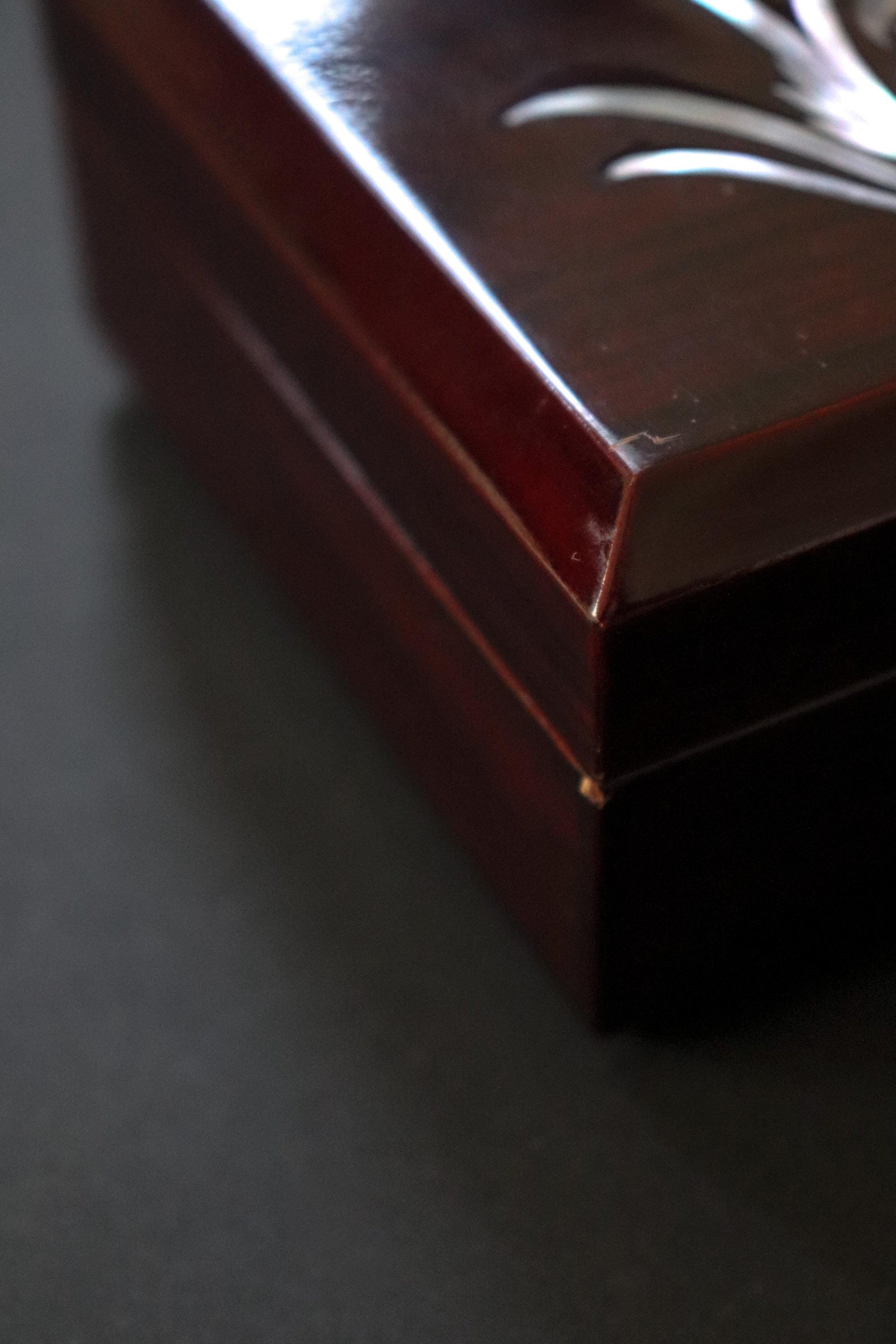 Vintage Raden Lacquer Keepsake Box – Mother of Pearl Storage Box, Large Jewelry Box, Decorative Lacquer Box, Vintage Collectible