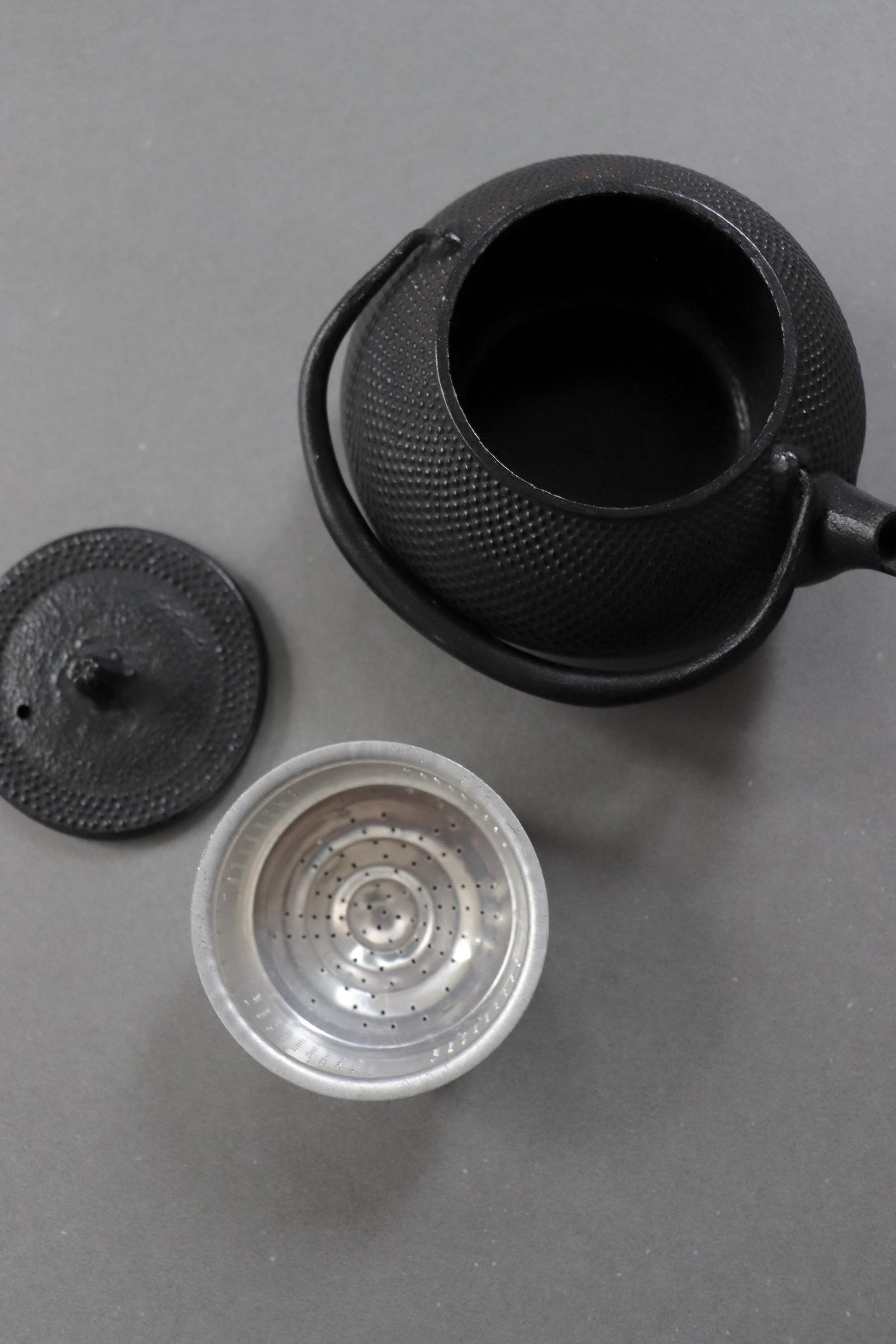 Vintage Nambu Tekki Cast Iron Teapot with Tea Infuser, Japanese Iron Teapot, Sangendo, Unused Vintage Tea Pot, Wabi Sabi Decor