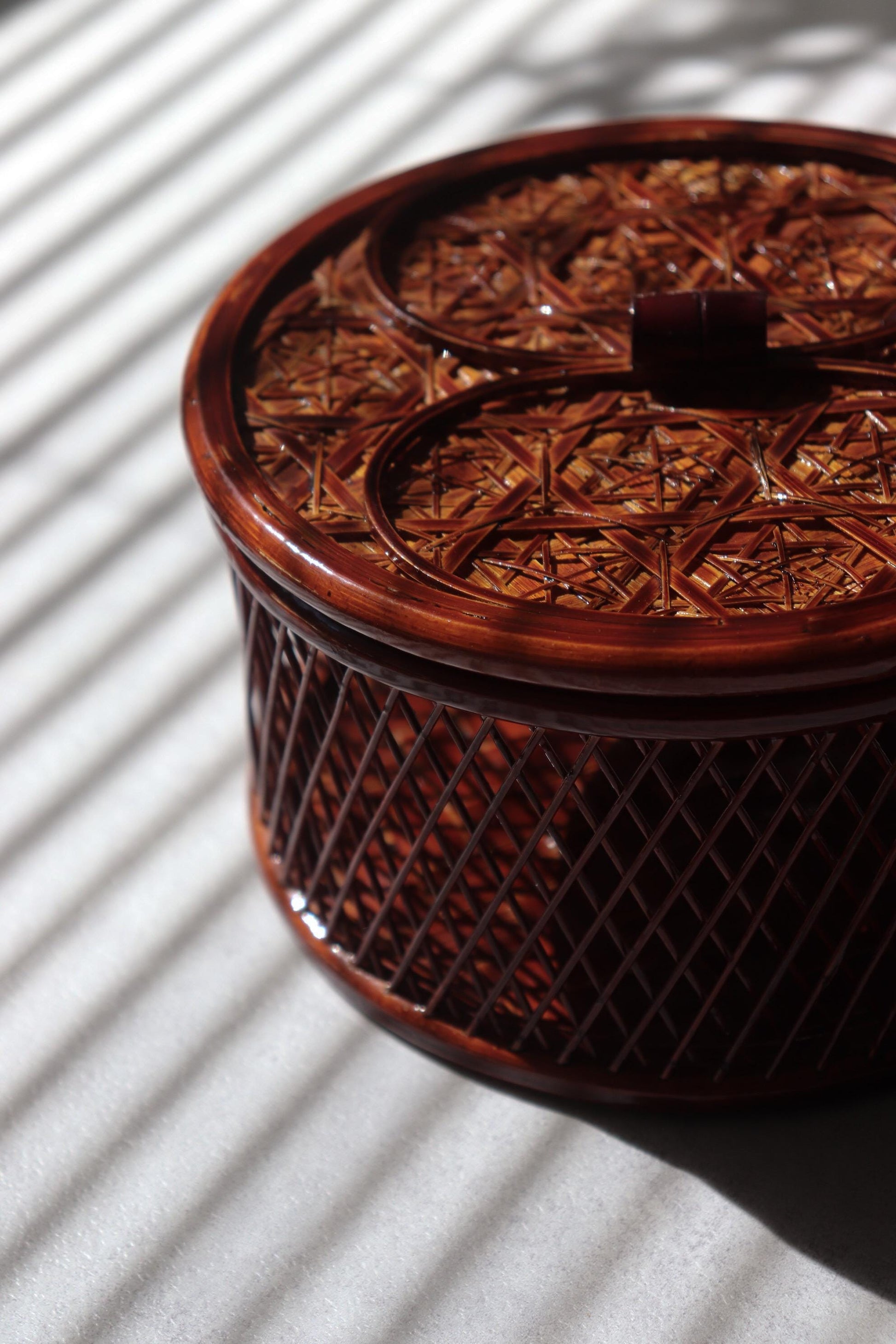 Vintage Japanese Bamboo Sweet Box, Yufu Oita Bamboo Craft, Lacquered Woven Basket with Lid, Traditional Kashiki, Made in Japan