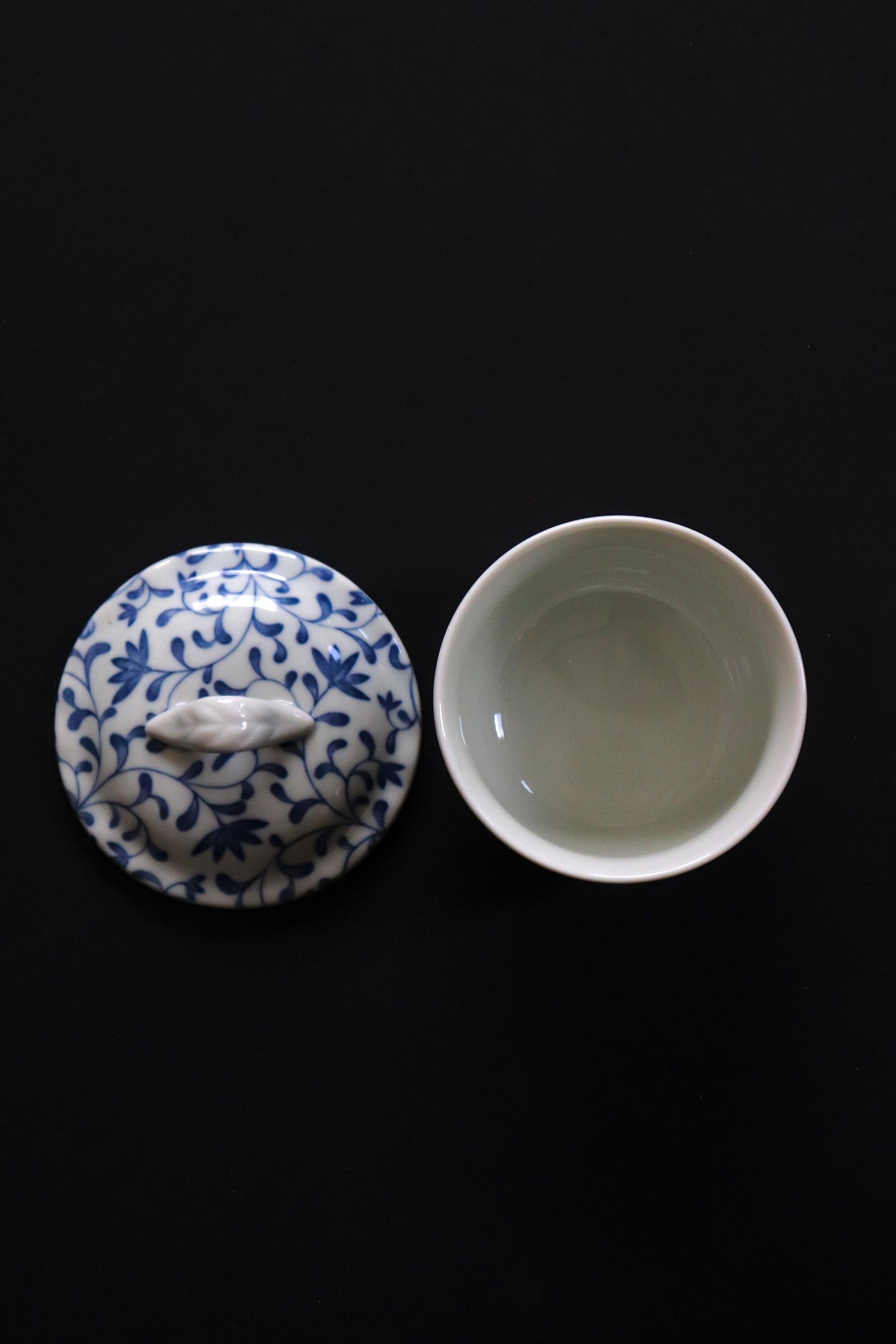 Japanese Blue & White Lidded Porcelain Bowl, Sometsuke Karakusa Covered Bowl, Small Serving Bowl, Made in Japan