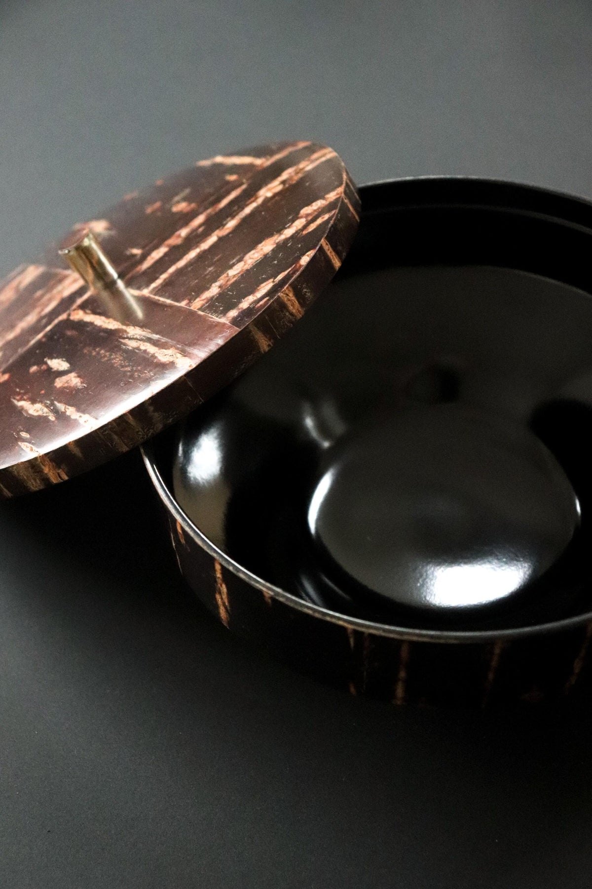 Vintage Japanese Kabazaiku Lidded Sweet Box, Akita Cherry Bark Craft, Geometric Kashi-ki 18.5cm