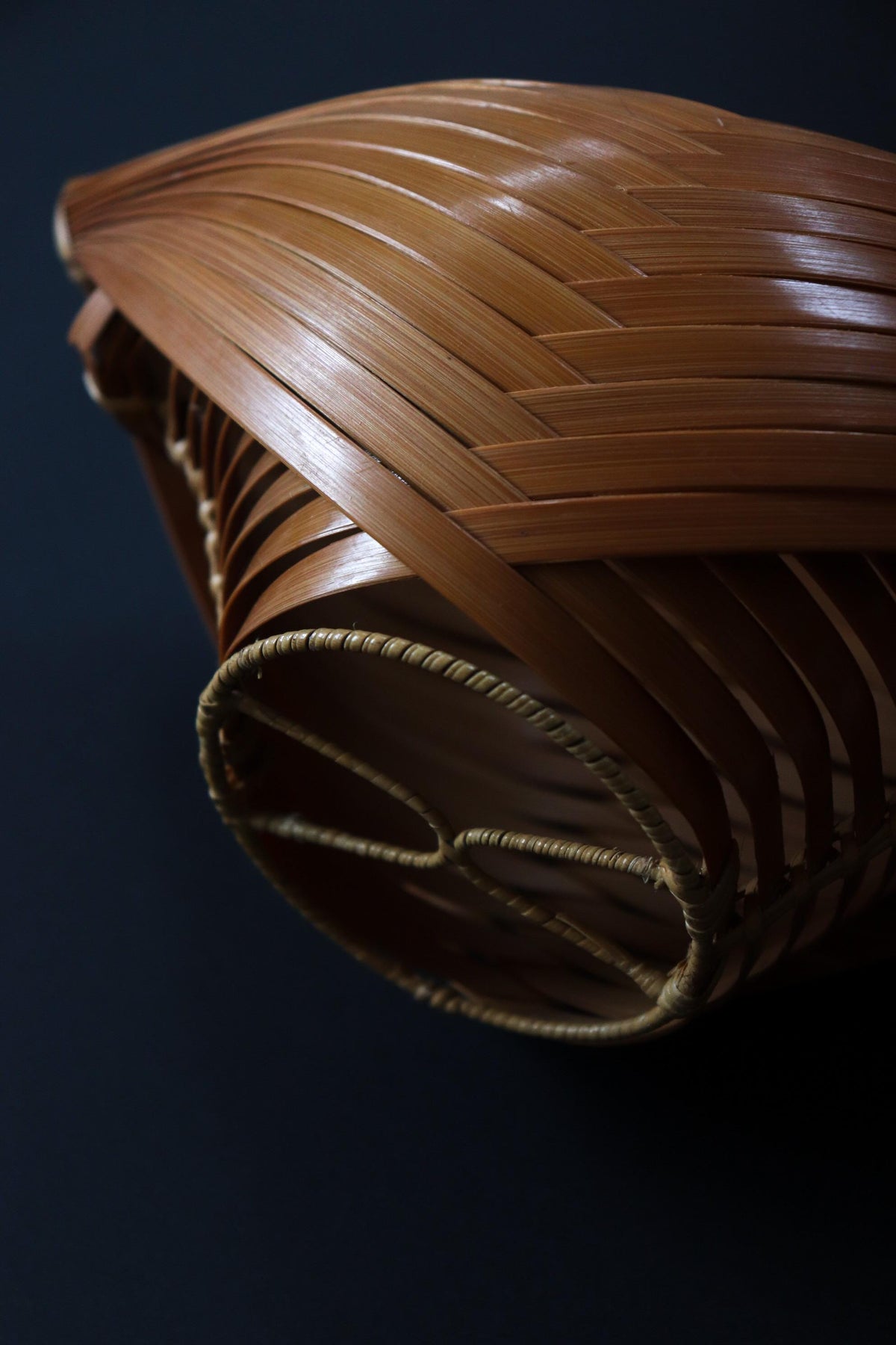 Vintage Japanese Bamboo Ikebana Basket, Sculptural Woven Flower Basket with Bamboo Insert Vase, 26cm