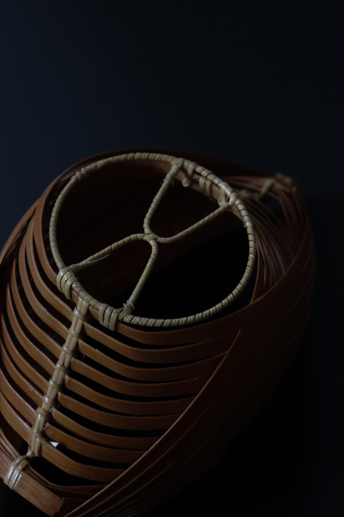 Vintage Japanese Bamboo Ikebana Basket, Sculptural Woven Flower Basket with Bamboo Insert Vase, 26cm