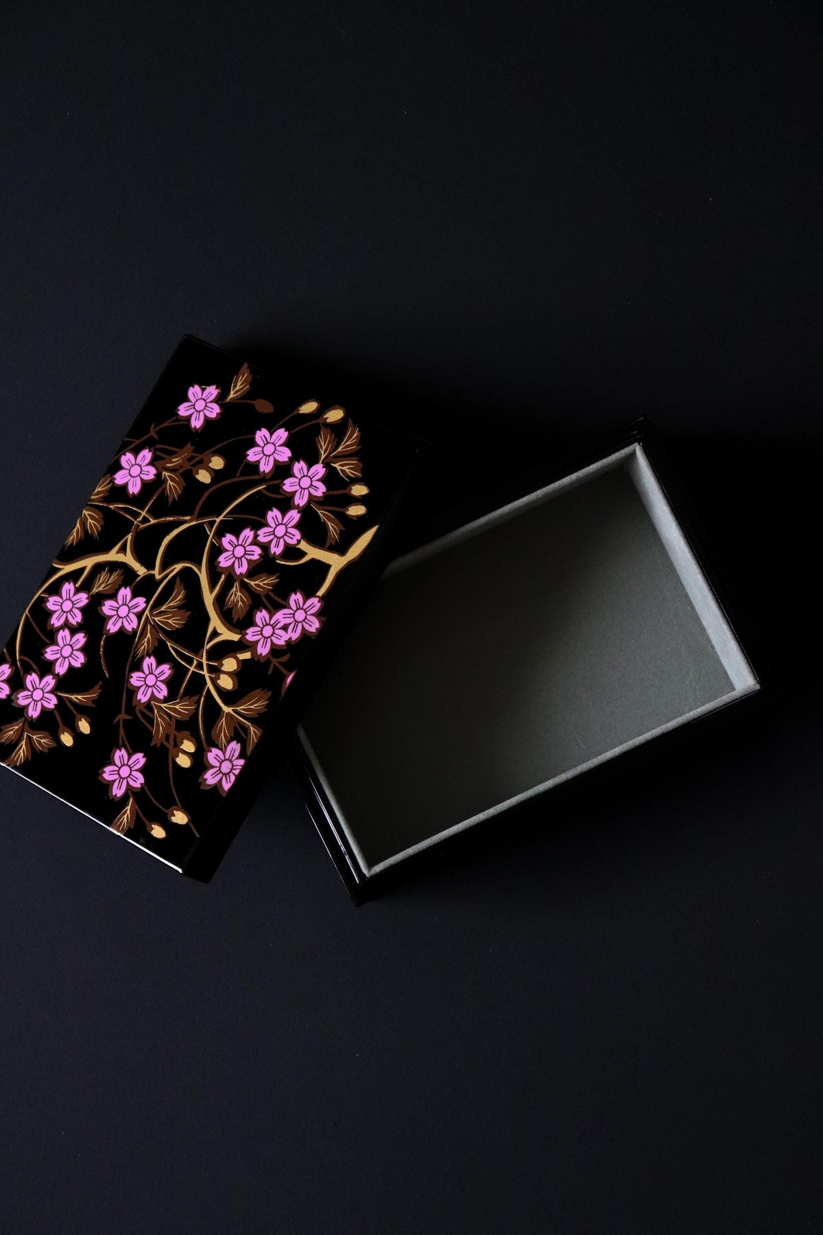 Vintage Takaoka Lacquerware Maki-e Box, Japanese Floral Lacquer Craft, Traditional Kogei, Original Box