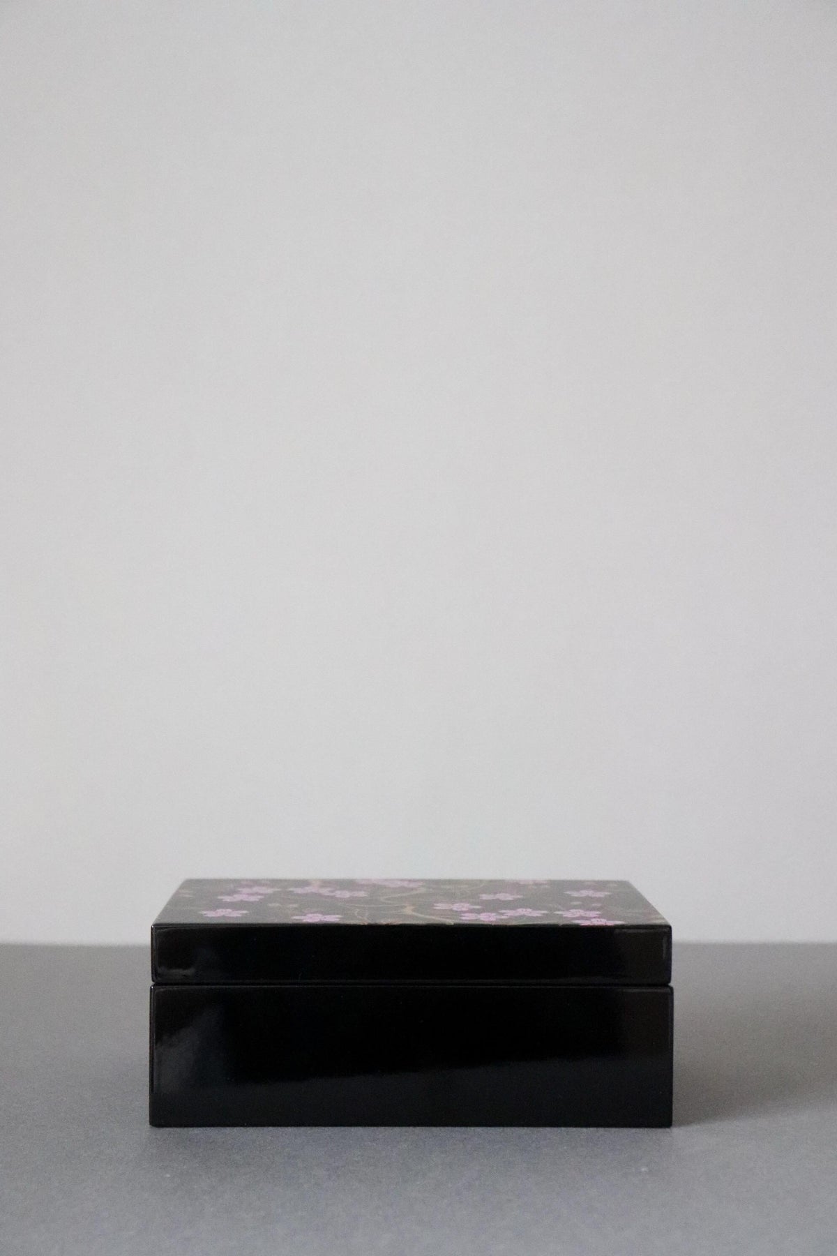 Vintage Takaoka Lacquerware Maki-e Box, Japanese Floral Lacquer Craft, Traditional Kogei, Original Box