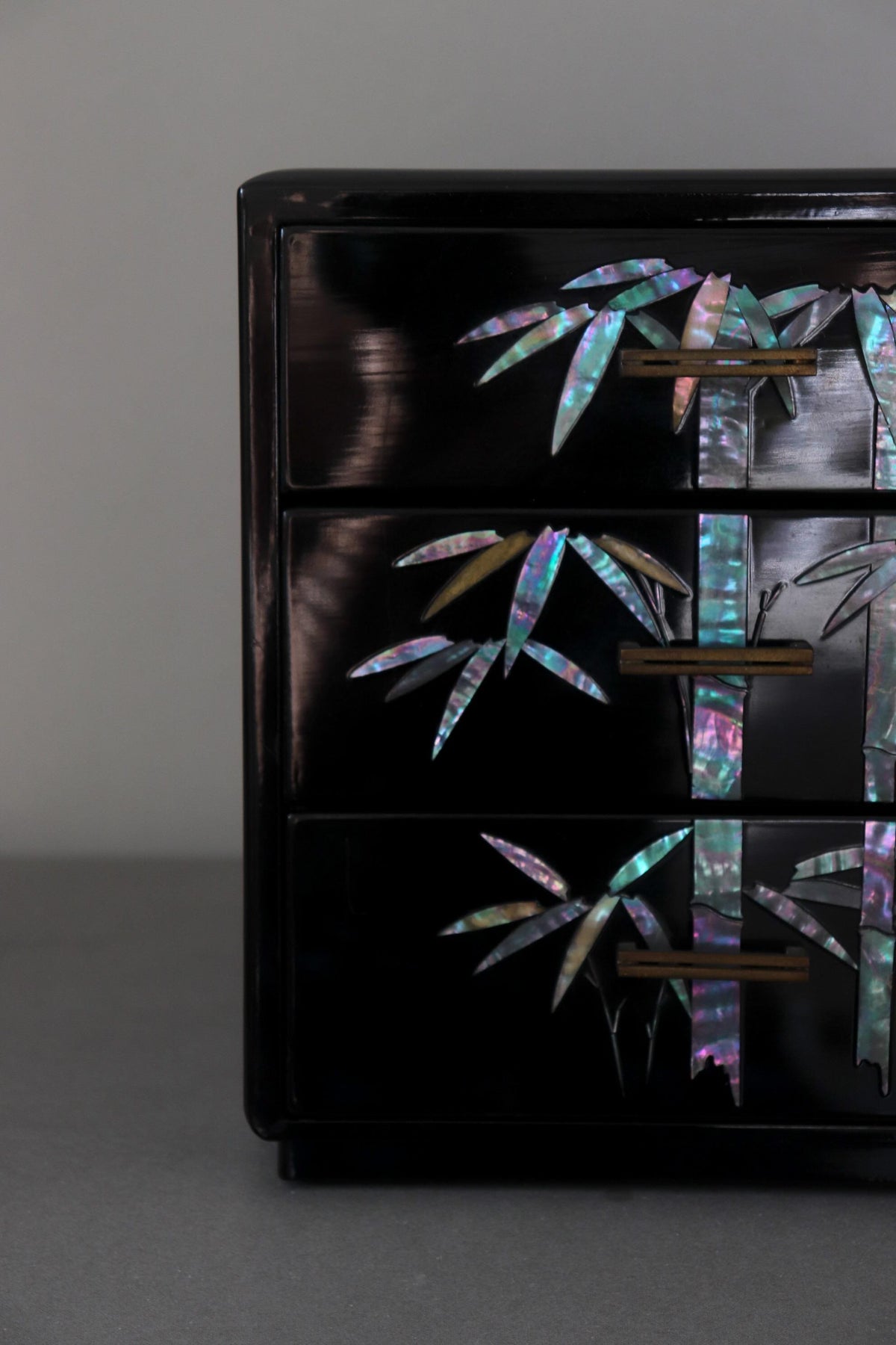 Vintage Japanese Raden Lacquer 3-Drawer Chest, Mother of Pearl Inlay Bamboo Tansu, Black Lacquerware Jewelry Storage Box