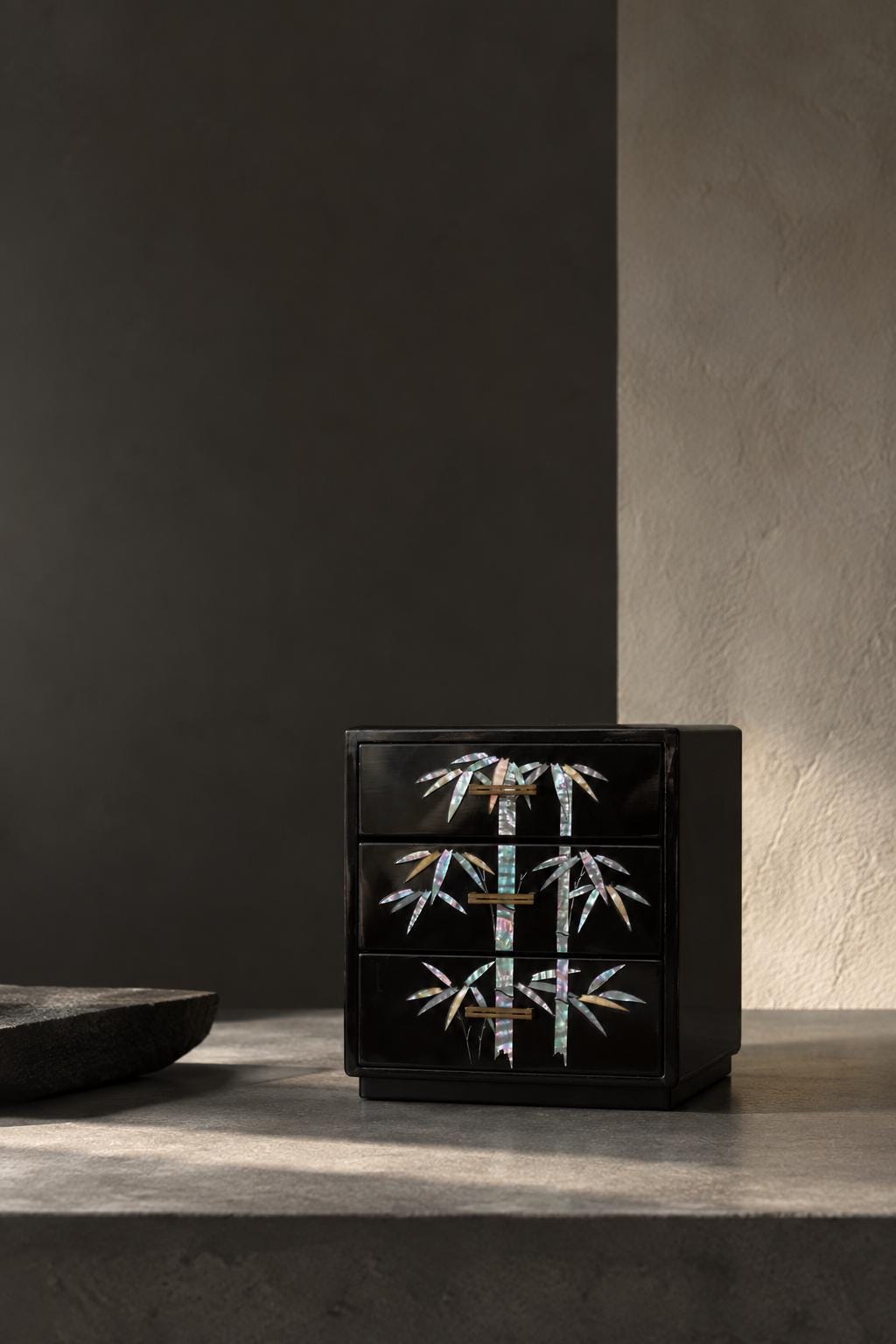 Vintage Japanese Raden Lacquer 3-Drawer Chest, Mother of Pearl Inlay Bamboo Tansu, Black Lacquerware Jewelry Storage Box