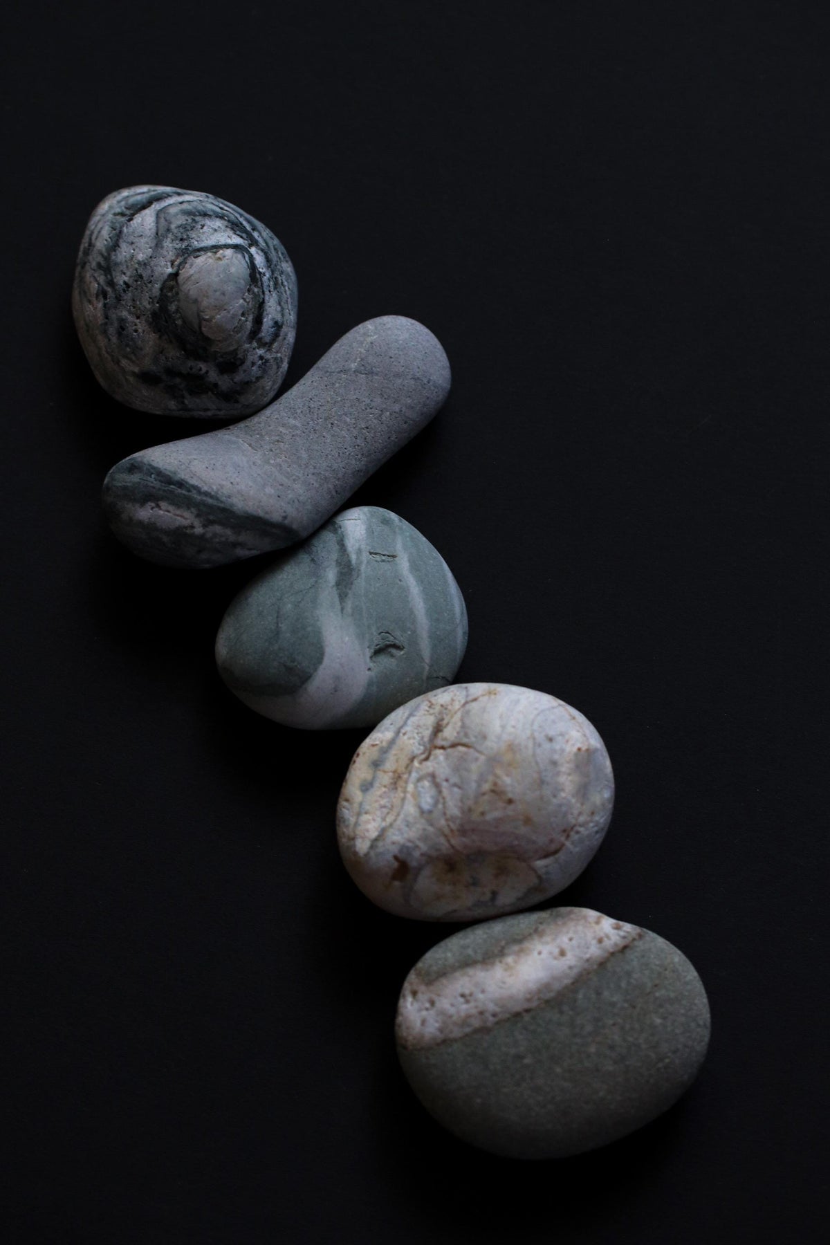 Silent Fragments — AFTER SUMMER (Box II) | Japanese Stone Art & Tsugaru Stones | Set of 5 Hand-Selected Natural Stones