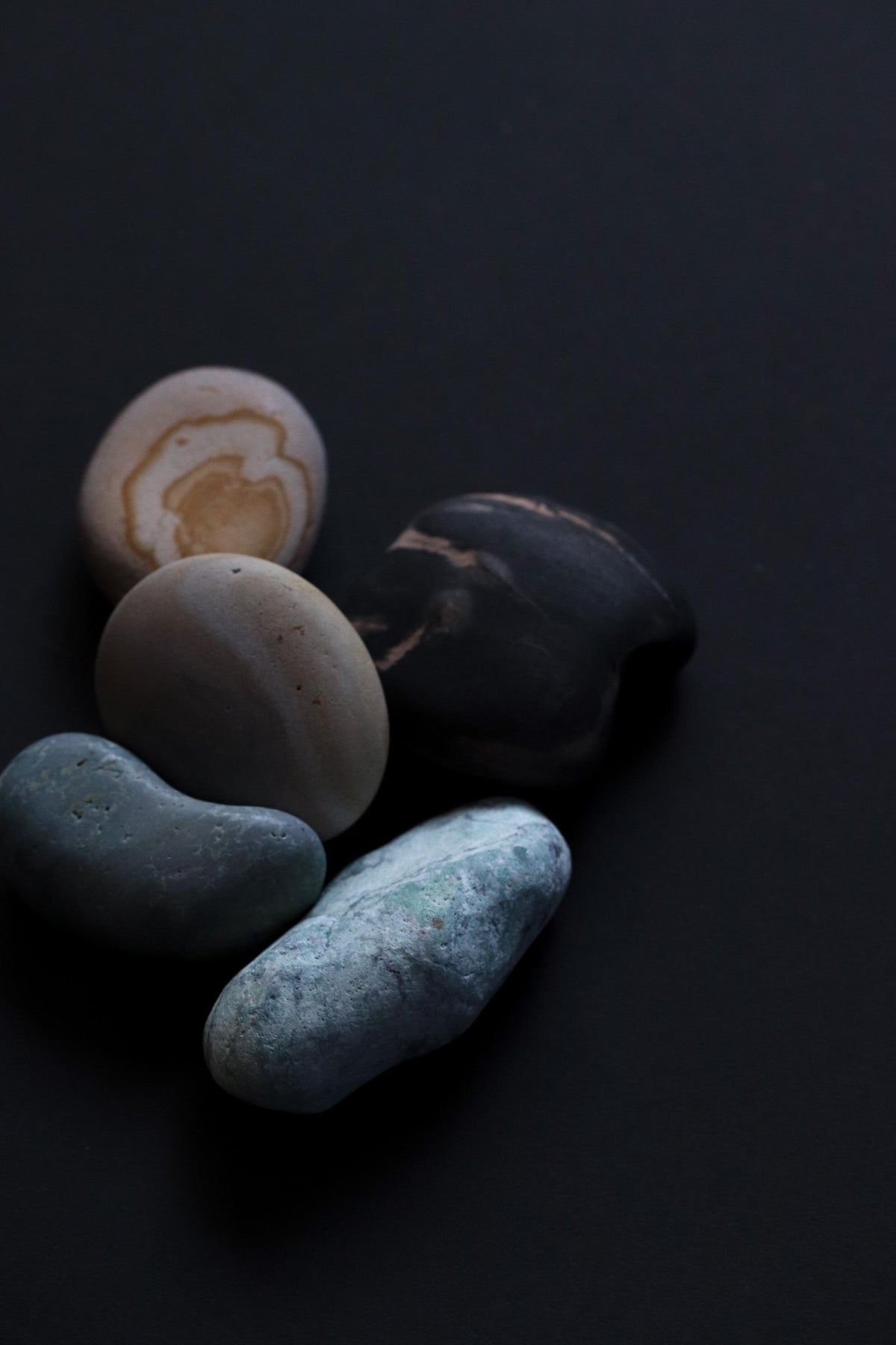 Silent Fragments — AFTER SUMMER (Box VI) | Japanese Stone Art & Large Tsugaru Stones | Set of 5 Hand-Selected Natural Stones