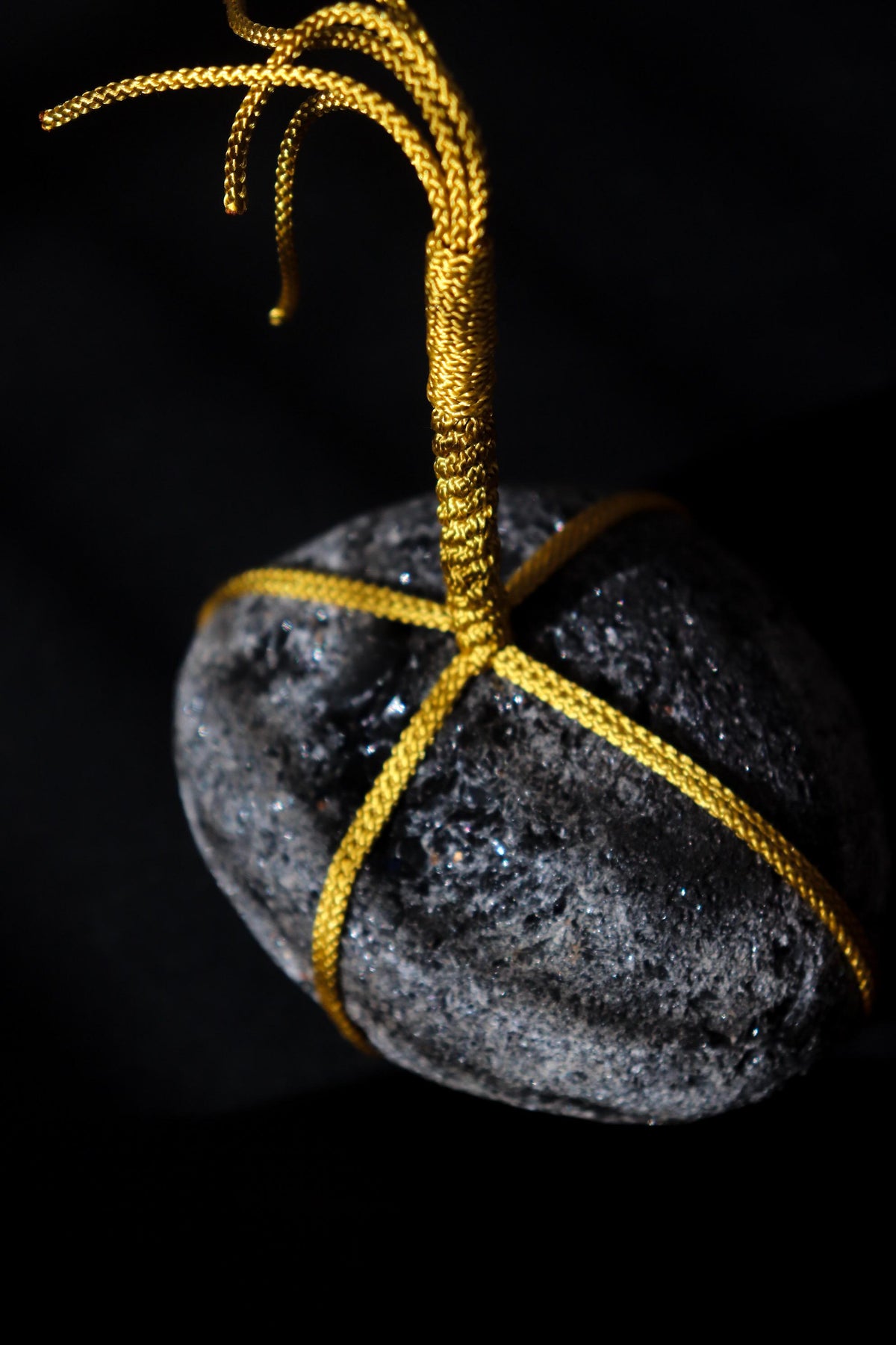 Japanese Sekimori Stone, Hokkaido Obsidian, Large 807g Volcanic Stone Object, Edo Cord, Wabi Sabi Sculpture, One of a Kind