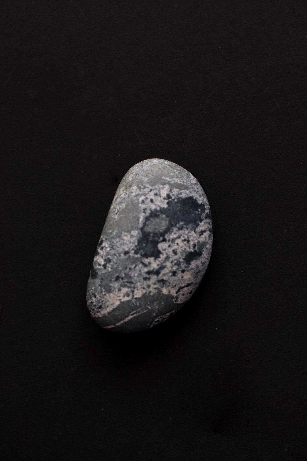 Silent Fragments — AFTER SUMMER (Box I) | Japanese Stone Art & Tsugaru Stones | Set of 5 Hand-Selected Natural Stones