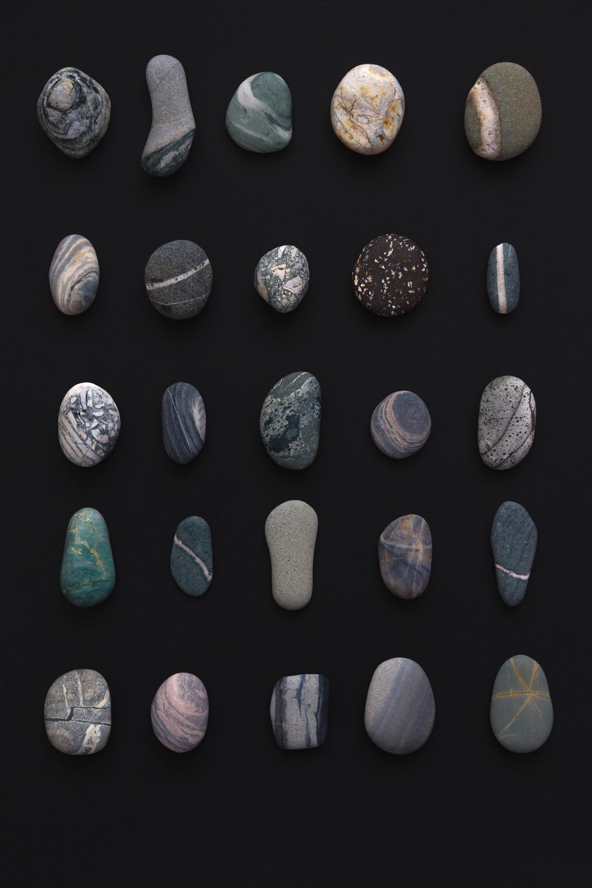 Silent Fragments — AFTER SUMMER (Box III) | Japanese Stone Art & Tsugaru Stones | Set of 5 Hand-Selected Natural Stones