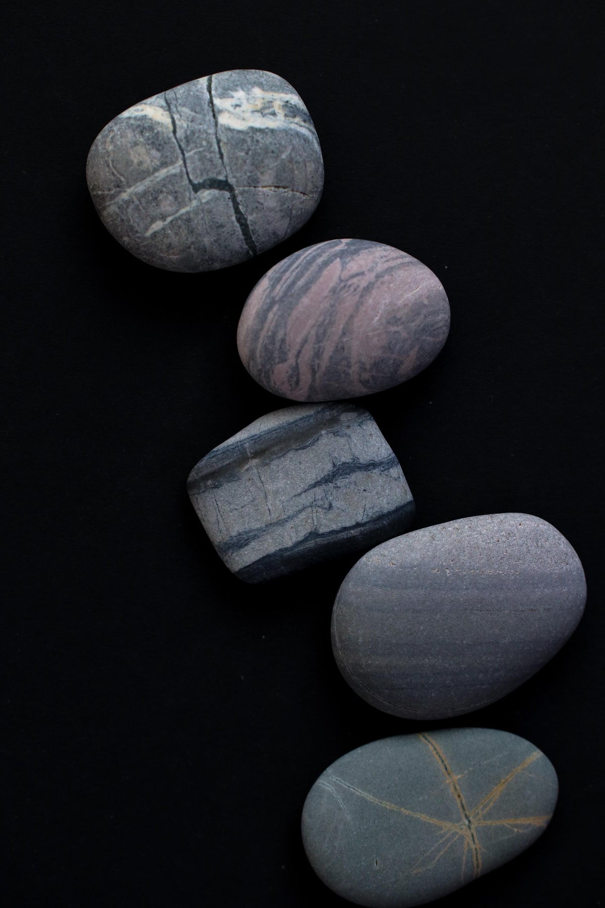 Silent Fragments — AFTER SUMMER (Box V) | Japanese Stone Art & Tsugaru Stones | Set of 5 Hand-Selected Natural Stones