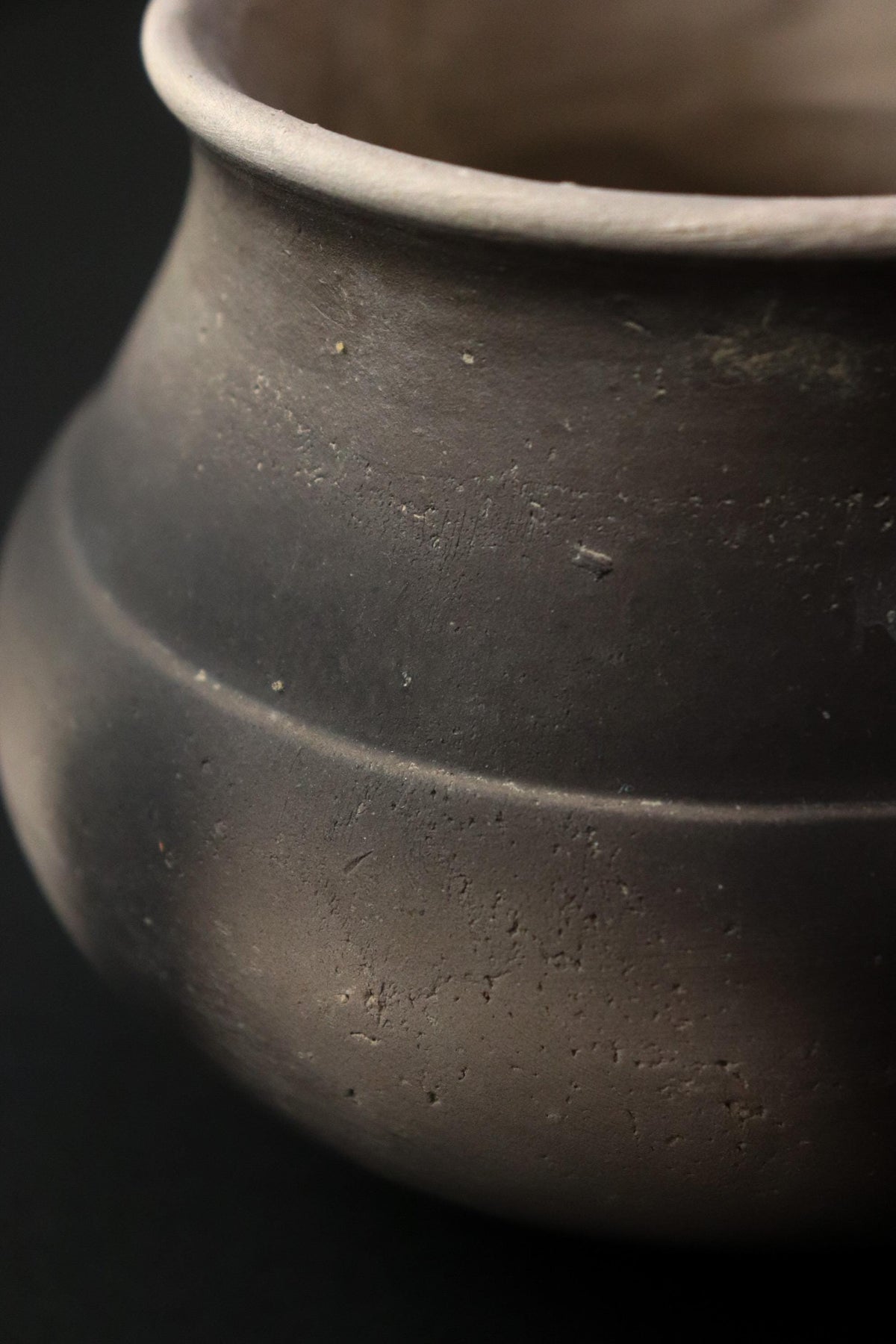 Sotaro Saegusa Japanese Ceramic Vessel, Jomon Inspired Pottery, Black Sculptural Art Object with Wooden Box